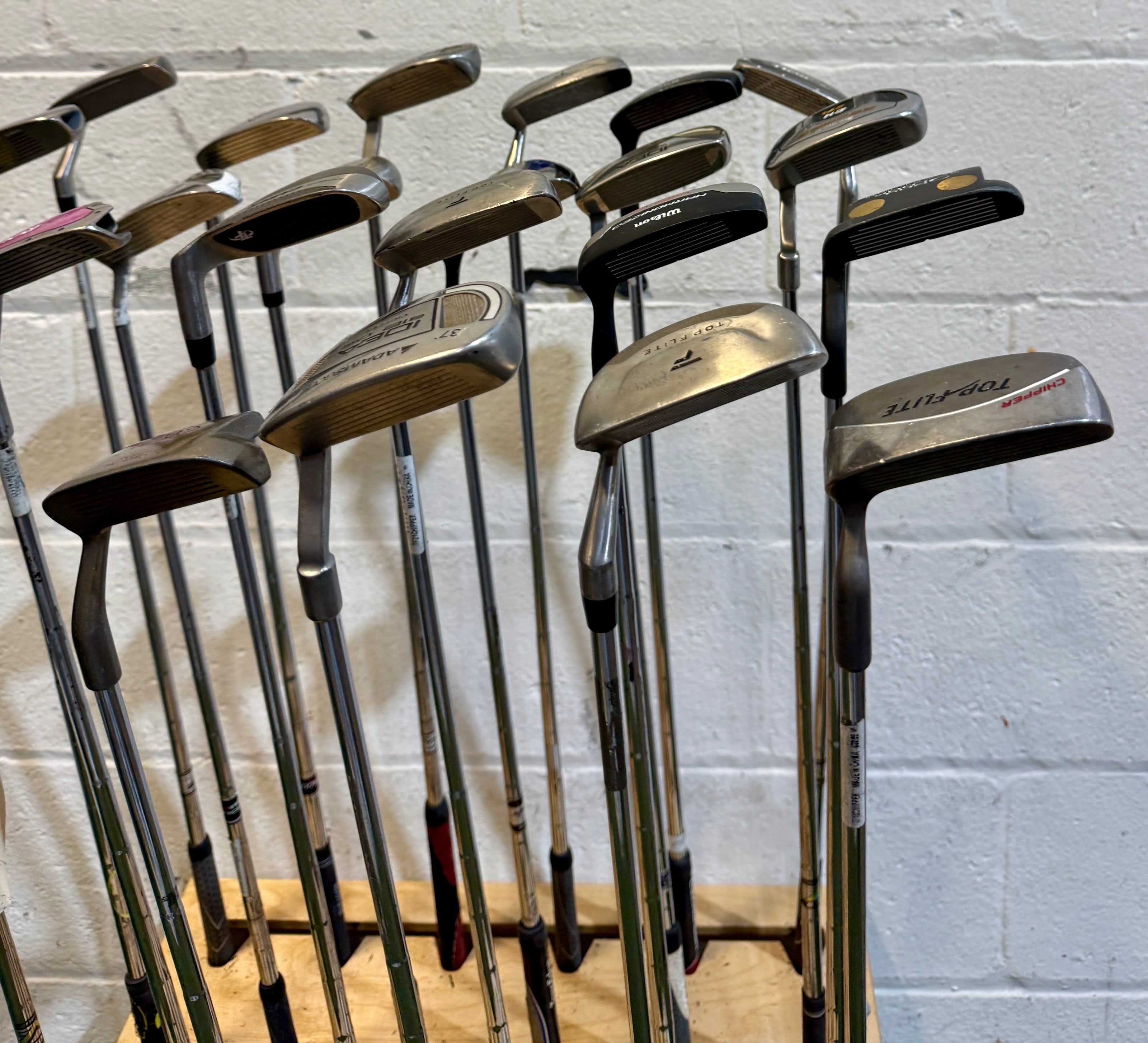 Wholesale Lot of 25 Golf Clubs - Assorted Wedges