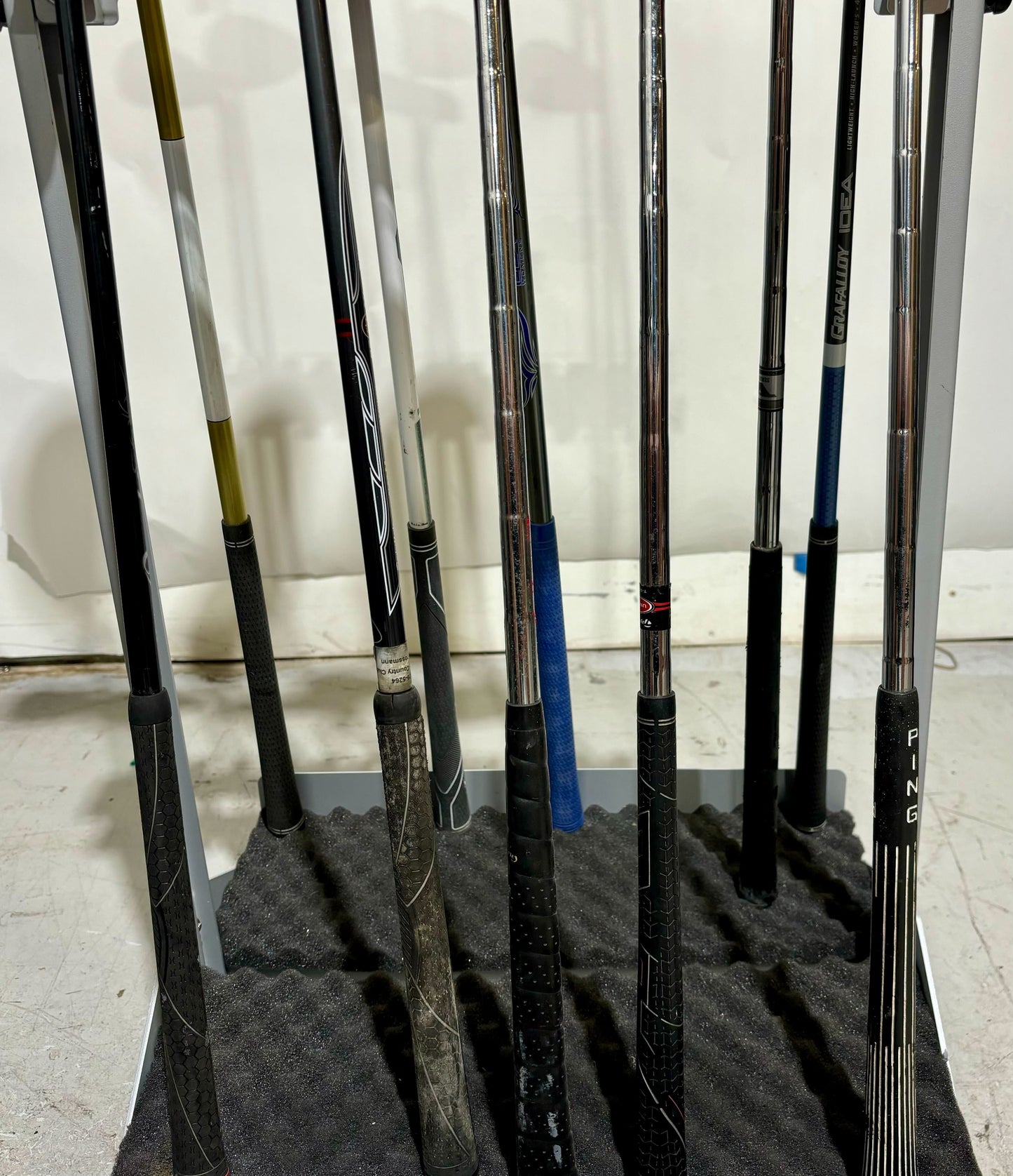 Wholesale Lot of 30 Golf Clubs - Assorted Golf Clubs-Next Round