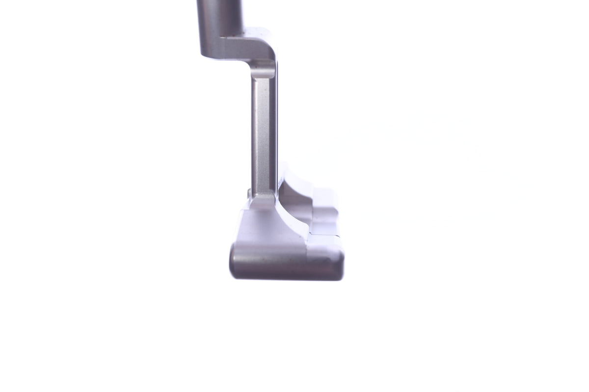Used Titleist Scotty Cameron Super Select Newport 2 Putter - Right-Handed - 34 in - Blade
