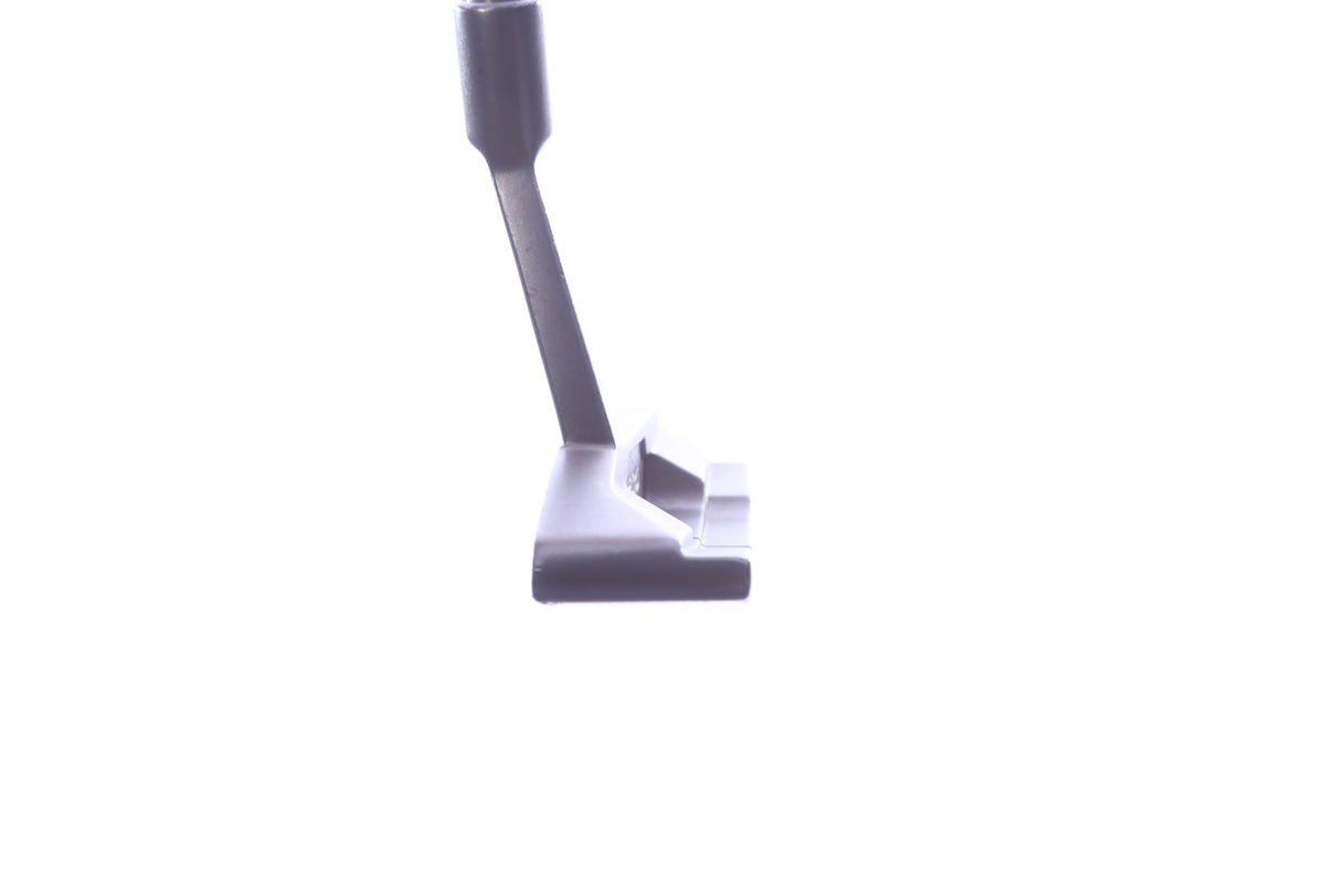 Used Cleveland 2009 Classic 4.5 Putter - Right-Handed - 34 in - Blade-Next Round