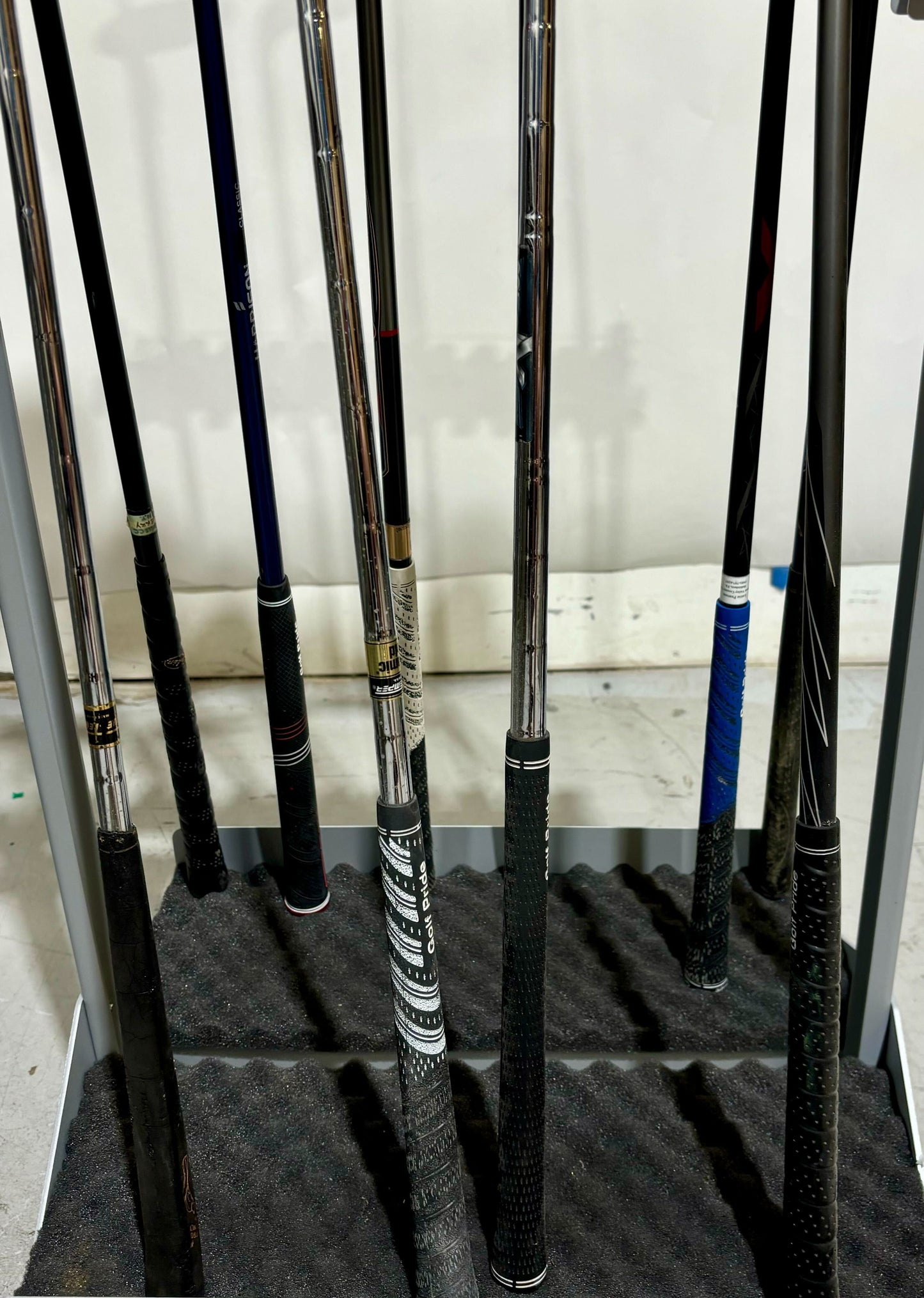 Wholesale Lot of 30 Golf Clubs - Assorted Golf Clubs-Next Round