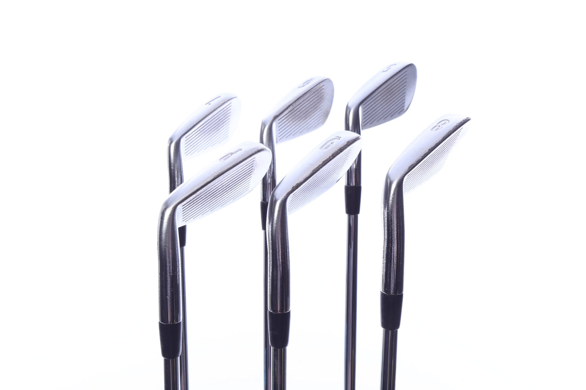 Used Titleist 712 AP2 Iron Set - Right-Handed - 5-PW - Regular Flex