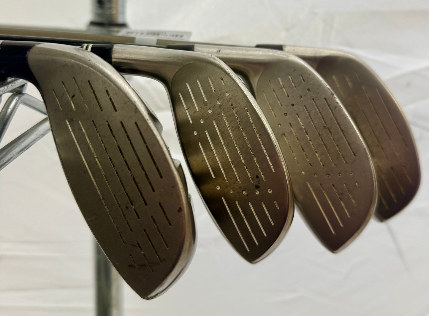 Wholesale Lot of 40 Golf Clubs - Cobra Baffler Hybrids-Next Round