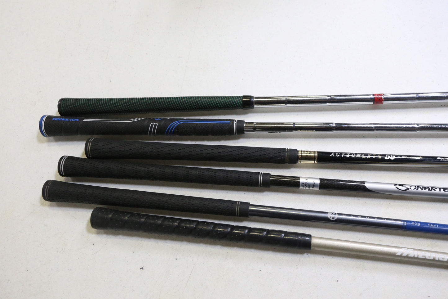 Wholesale Lot of 25 Golf Clubs - Assorted Brands - Men's Flex - Right-Handed-Next Round