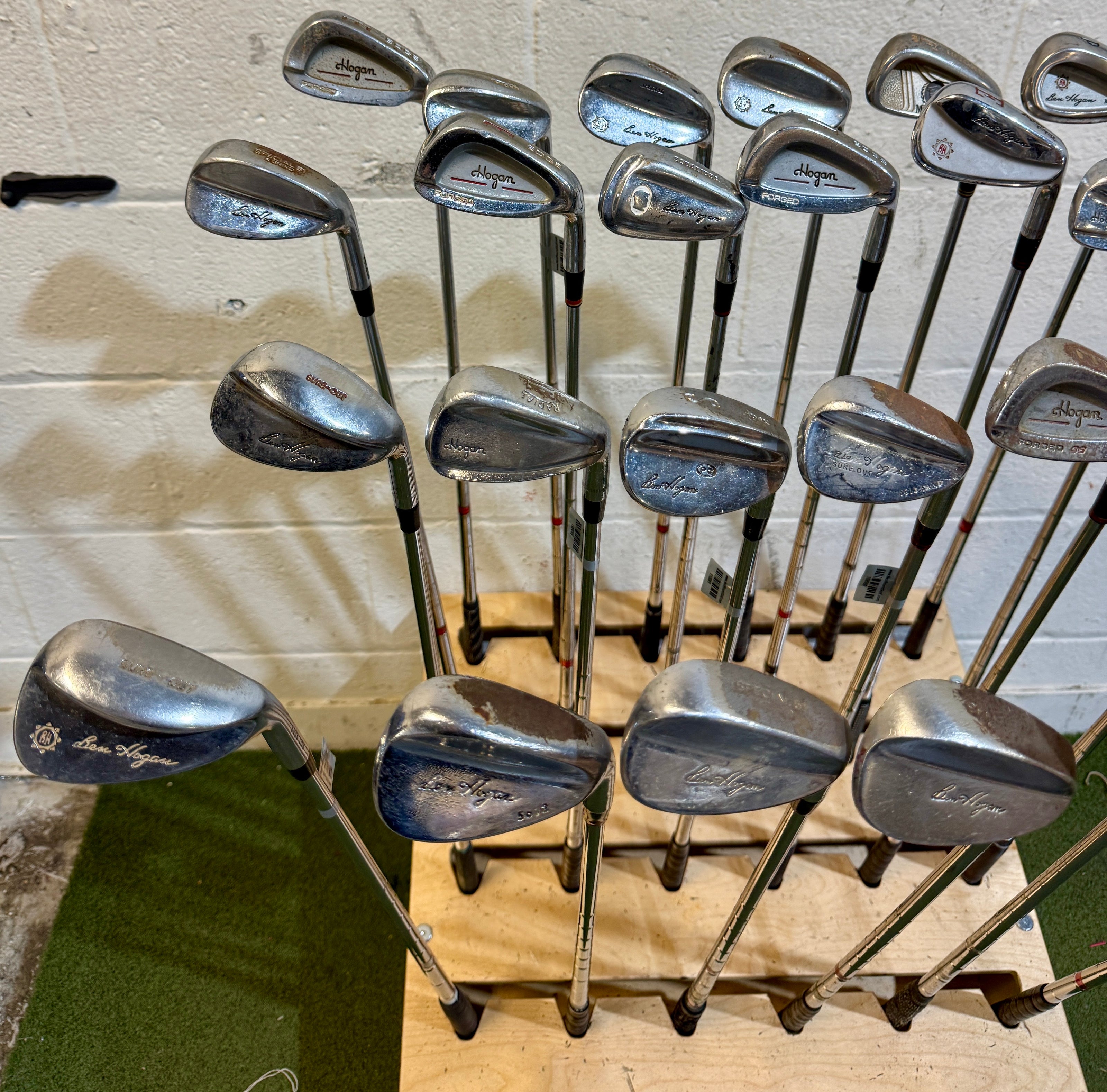 Wholesale Lot of 50 Golf Clubs - Ben Hogan Wedges-Next Round
