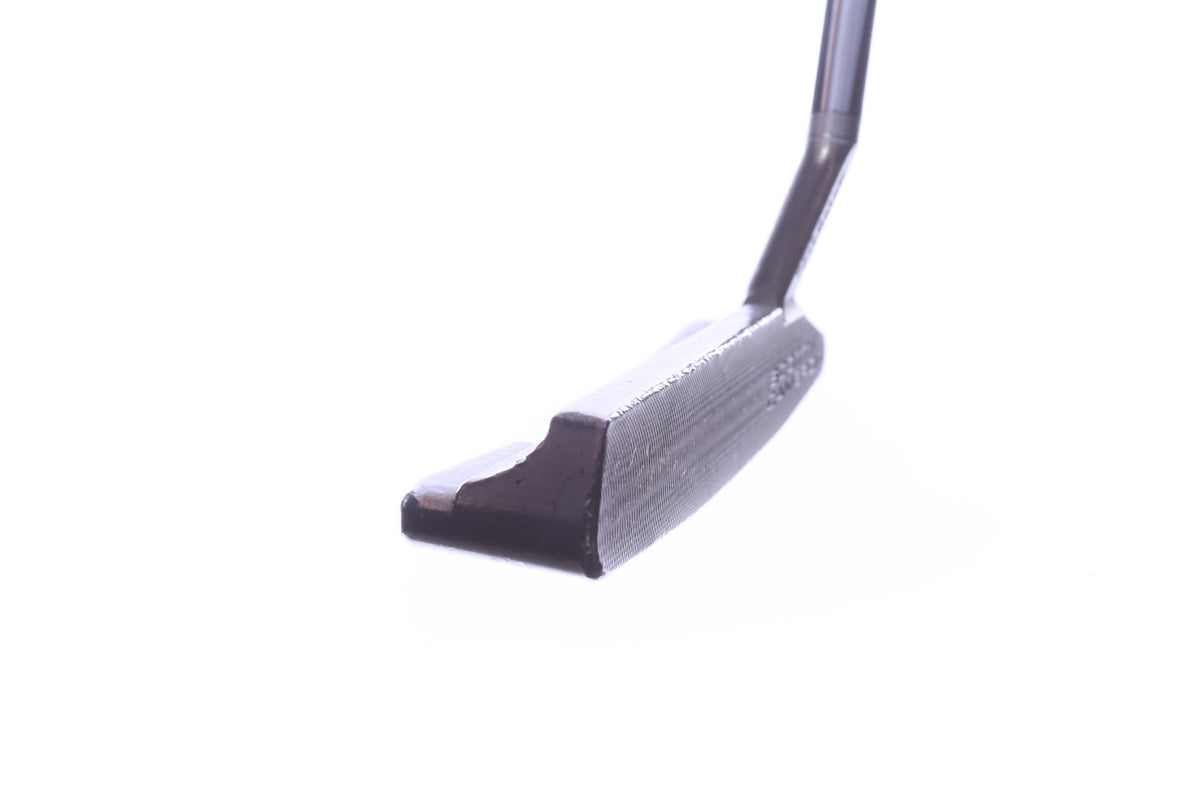 Used Titleist Scotty Cameron Special Select Newport 2.5 Putter - Right-Handed - 35 in - Blade