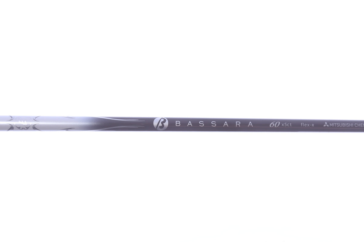 Used TaylorMade SIM2 MAX Rescue 4H Hybrid - Right-Handed - 22 Degrees - Regular Flex