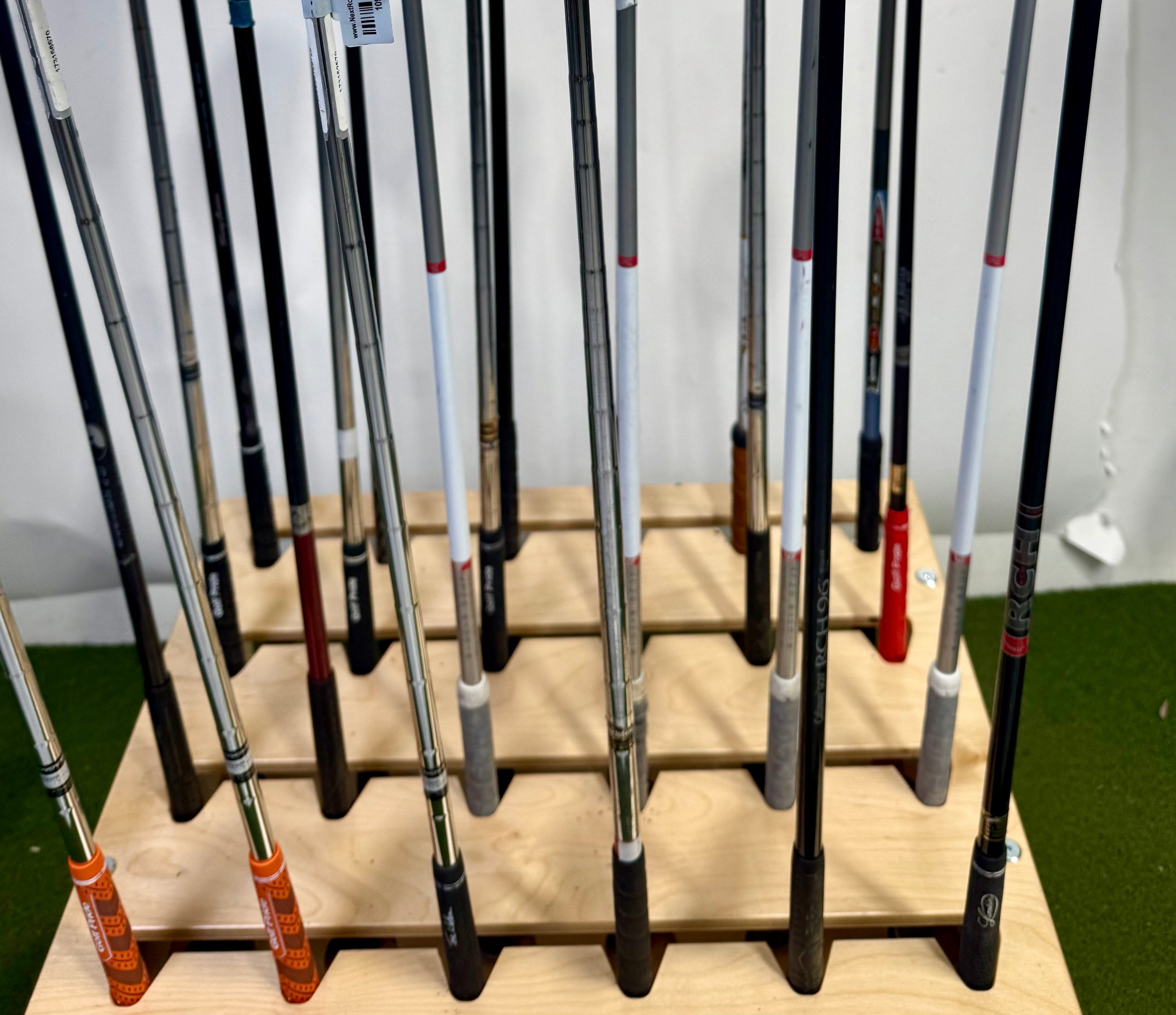 Wholesale Lot of 24 Golf Clubs - Right and left-Handed - Assorted Golf Clubs-Next Round