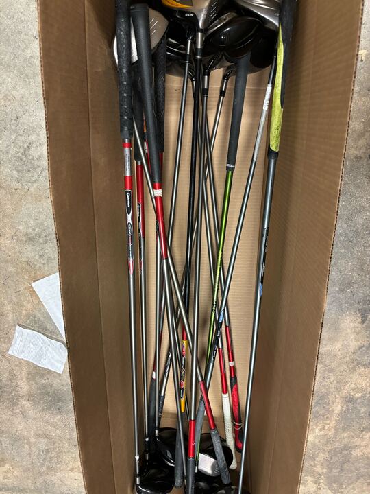 Wholesale Lot of 15 TaylorMade r5 Dual Drivers-Next Round
