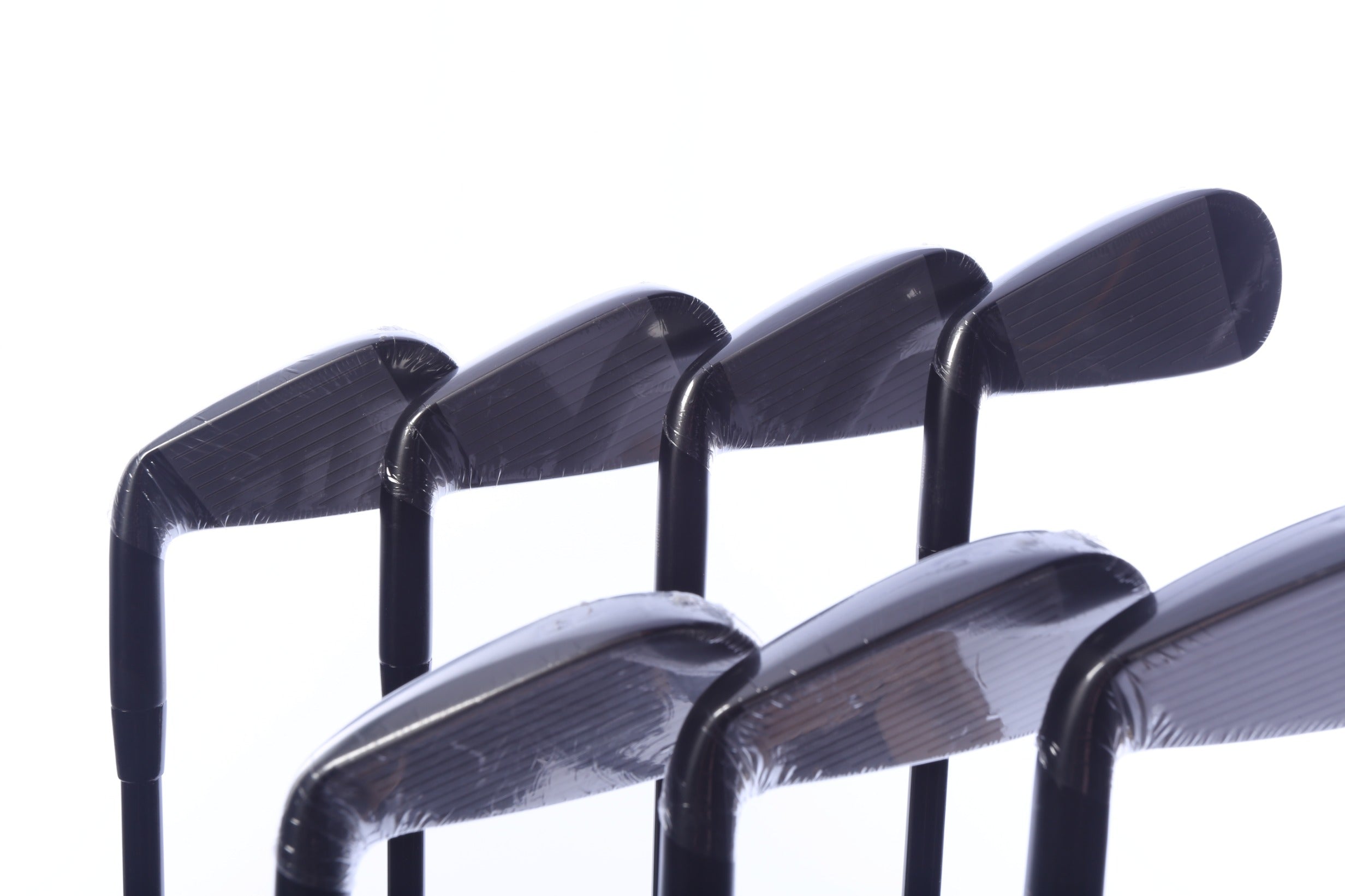 Used Mizuno JPX 925 Forged Black Iron Set - Right-Handed - 4-PW - Stiff Flex