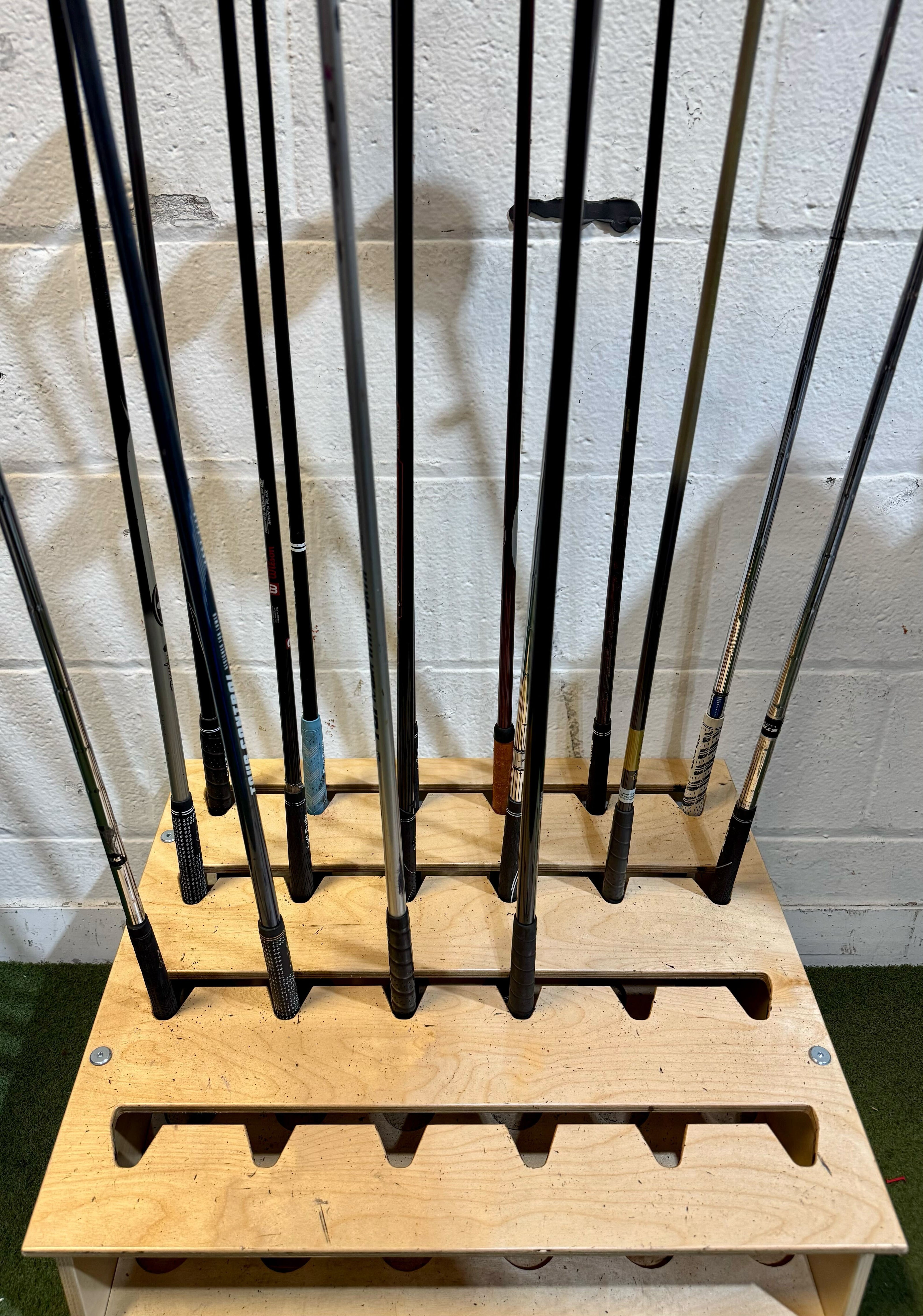 Wholesale Lot of 35 Golf Clubs - Assorted Hybrids