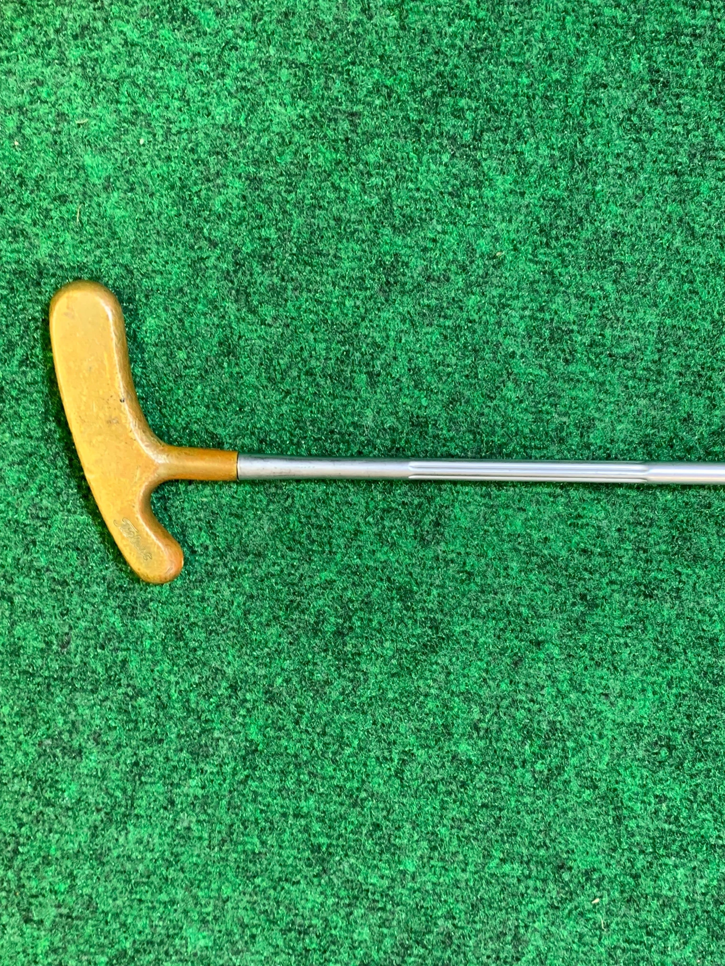 Wholesale Lot of 15 Golf Clubs - Titleist Bullseye Putters-Next Round