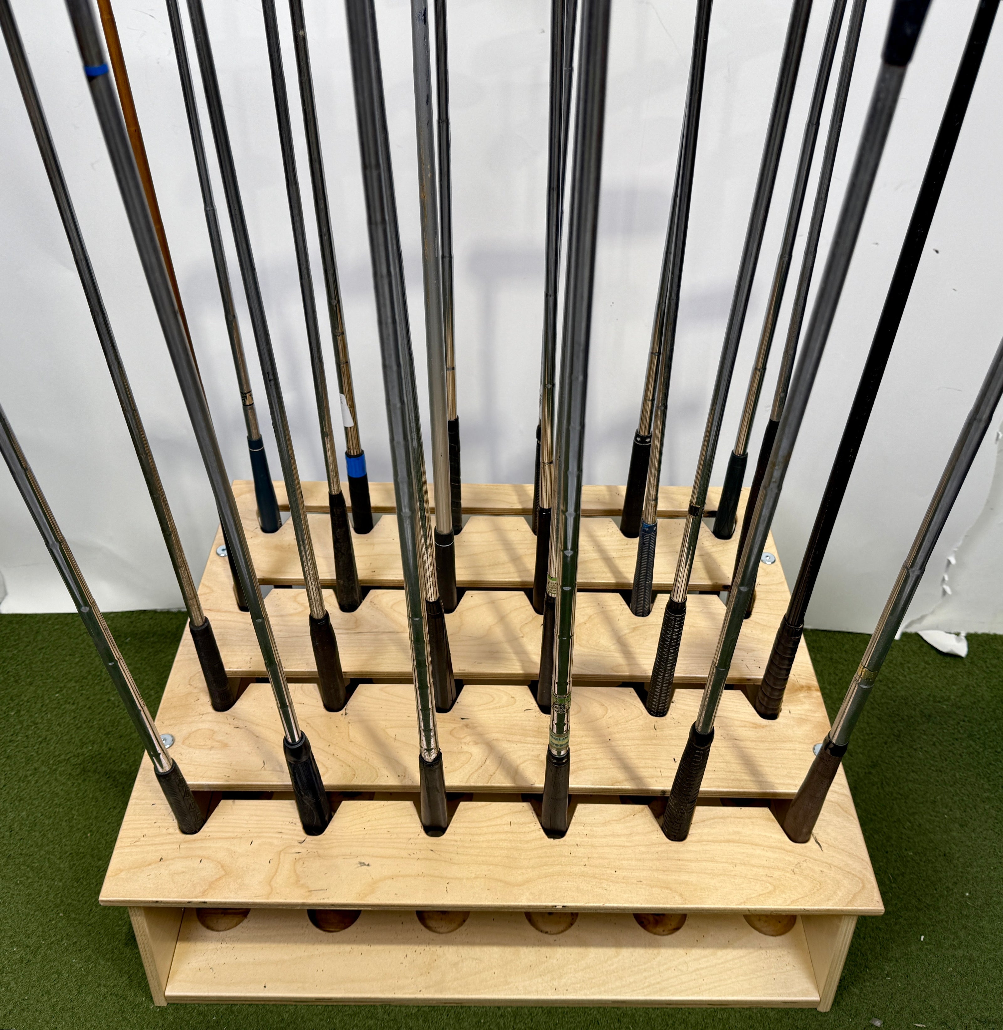 Wholesale Lot of 50 Golf Clubs - Putters Assorted Brands-Next Round