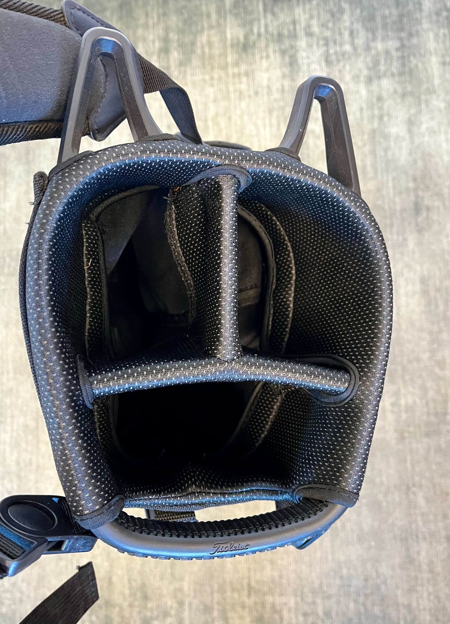 Titleist Lightweight Sunday Carry Bag Black/White 3 Divider/3 Pocket with Strap-Next Round