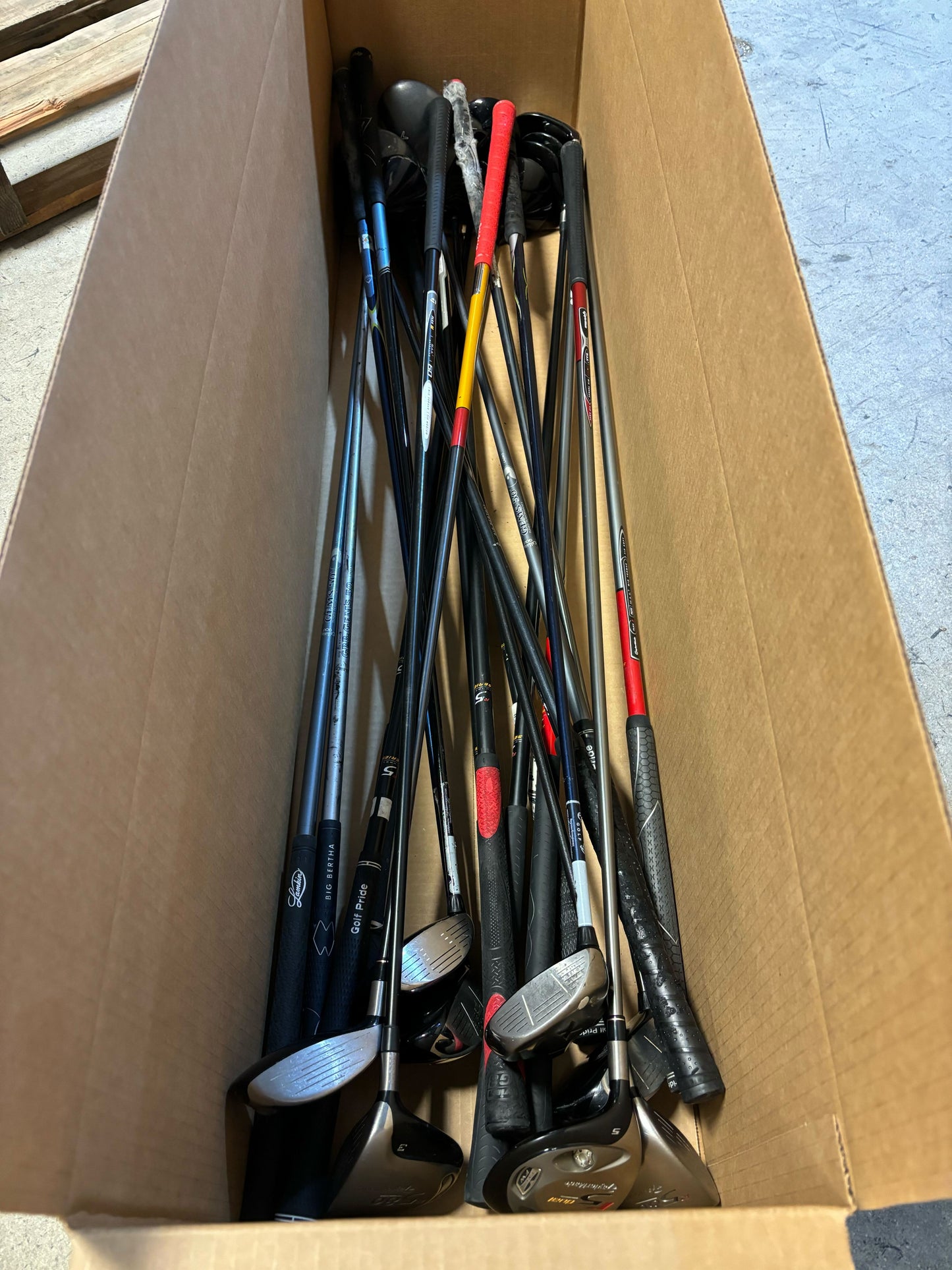 Wholesale Lot of 20 Callaway, TaylorMade r5, r580, X Fairway Woods-Next Round