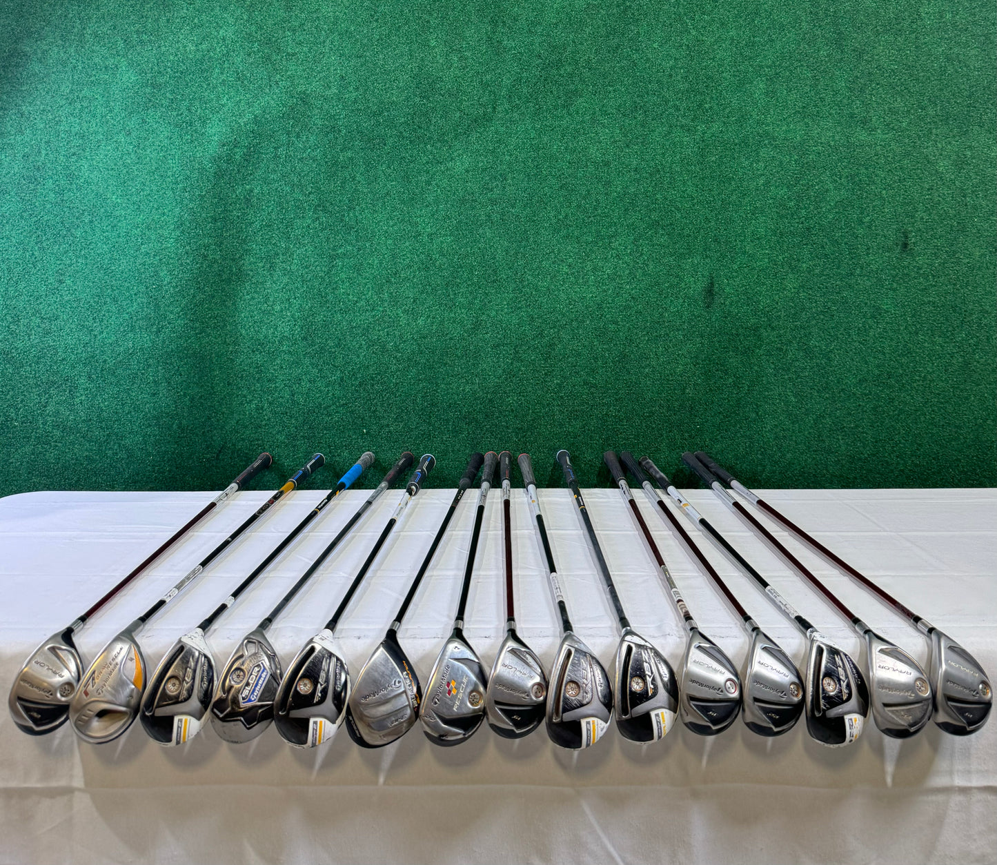 Wholesale Lot of 30 Golf Clubs - TaylorMade Hybrids-Next Round