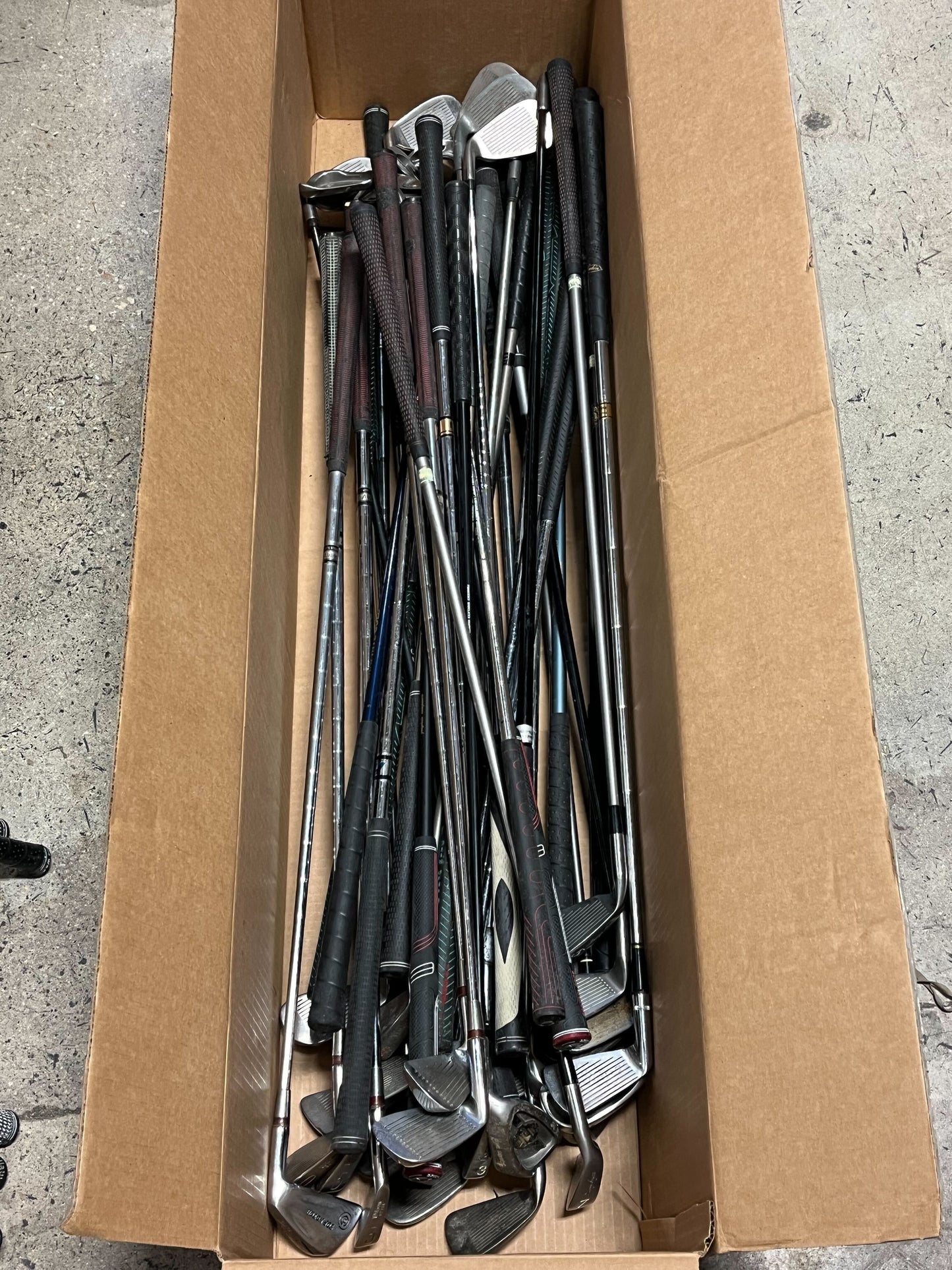 Wholesale Lot of 50 Single Irons. Wilson, Lynx, Square Two-Next Round