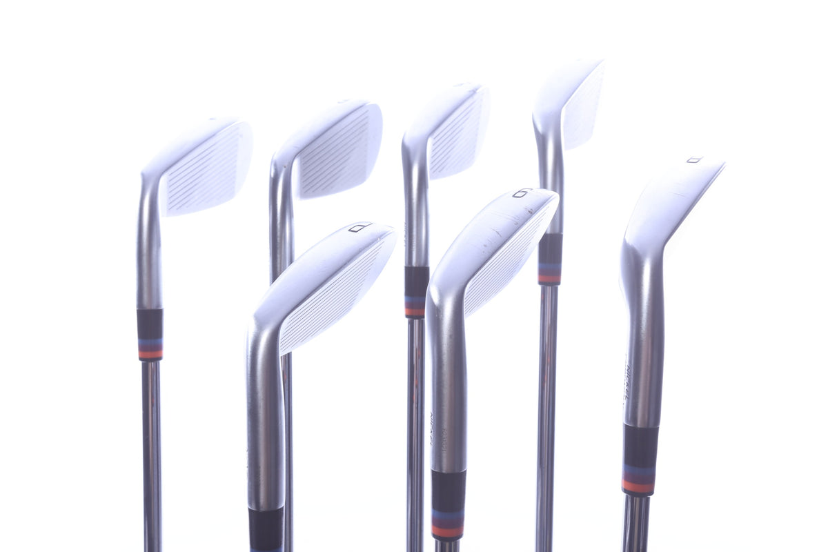 Used Mizuno JPX 925 Hot Metal Iron Set - Right-Handed - 4-PW - Stiff Flex