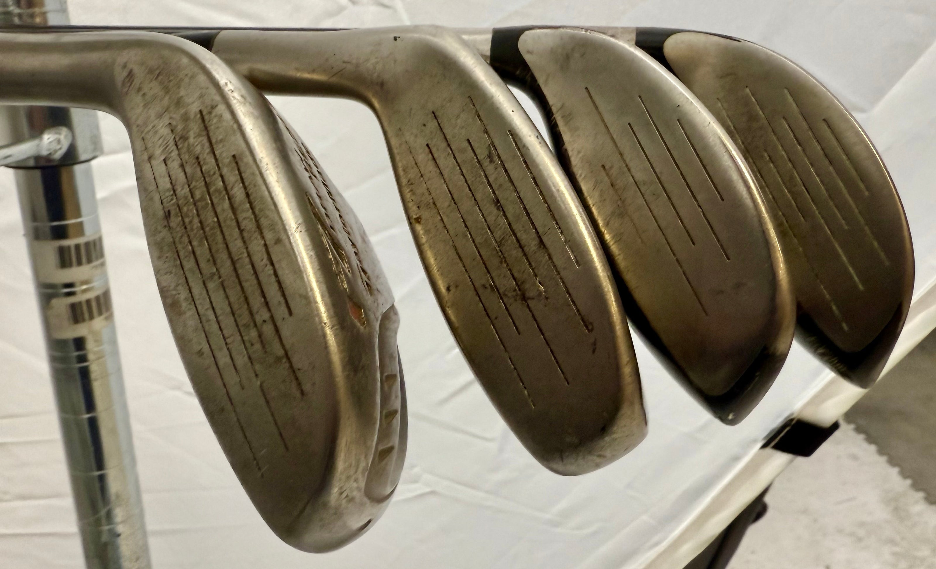 Wholesale Lot of 30 Golf Clubs - TaylorMade Hybrids & Fairway Woods-Next Round