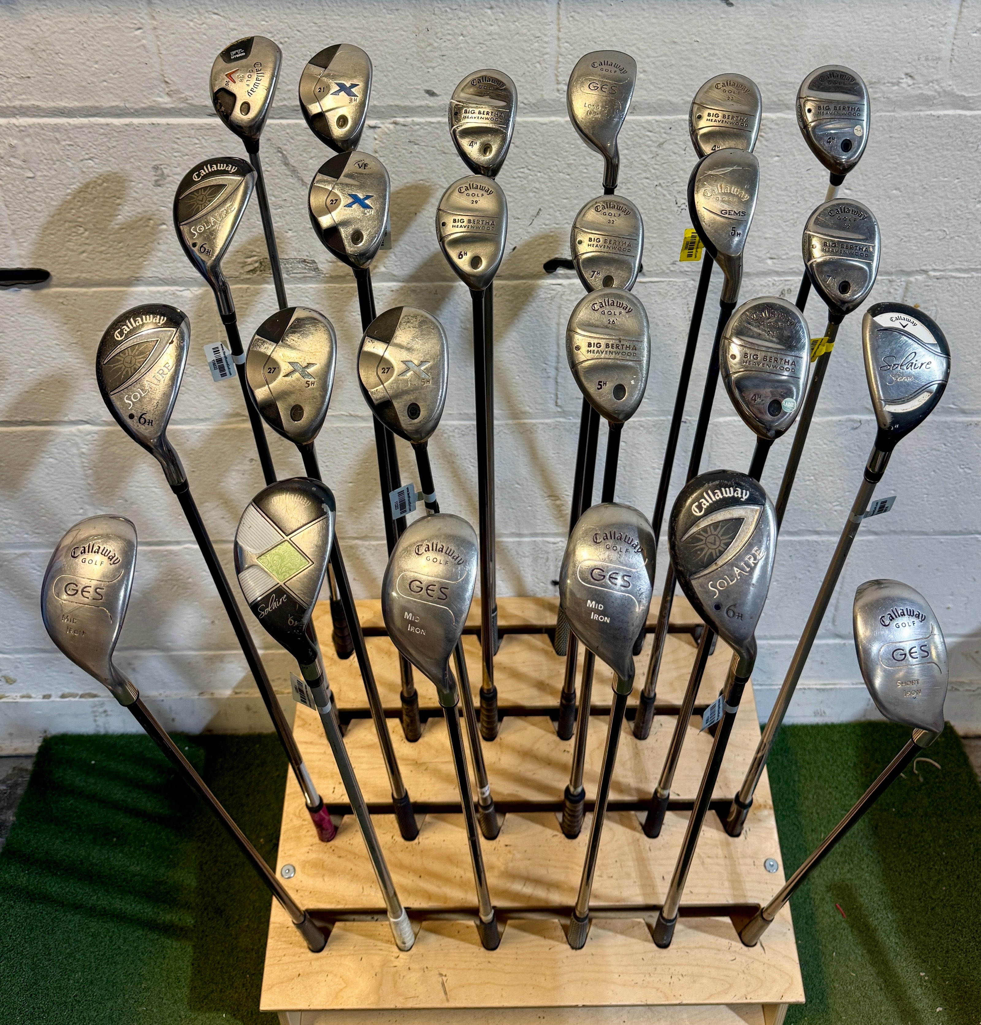 Wholesale Lot of 40 Golf Clubs - Callaway Hybrids-Next Round