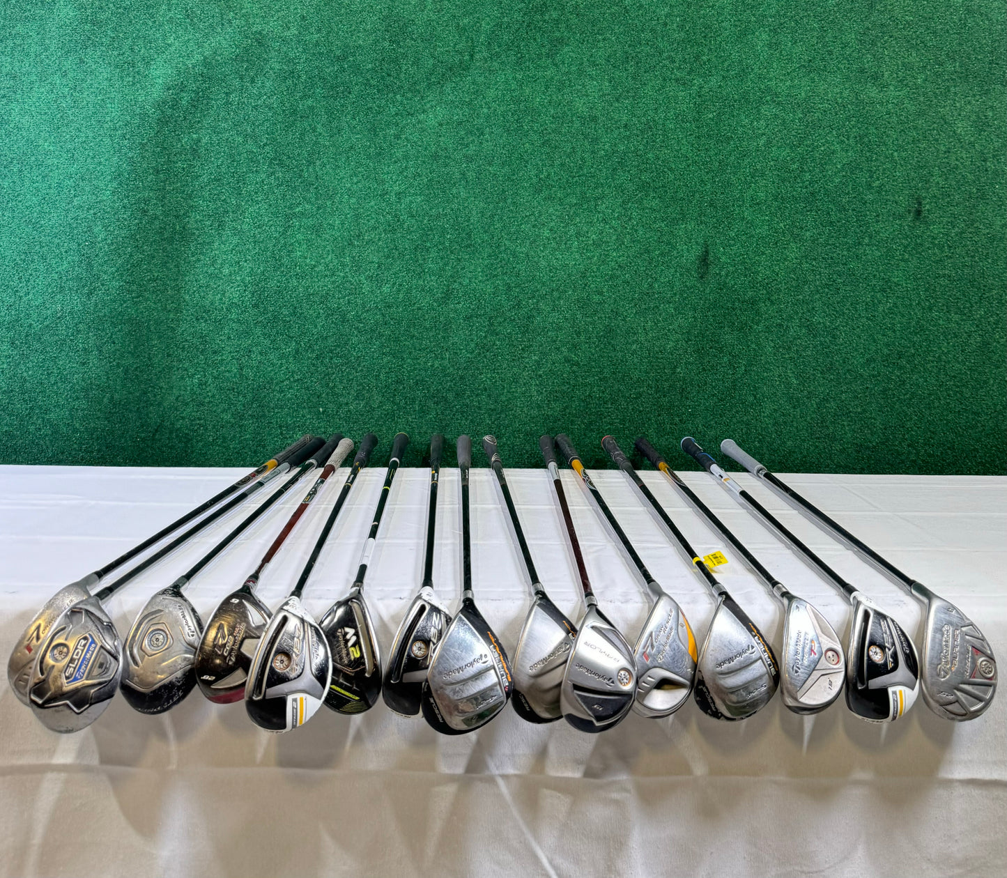 Wholesale Lot of 30 Golf Clubs - TaylorMade Hybrids-Next Round