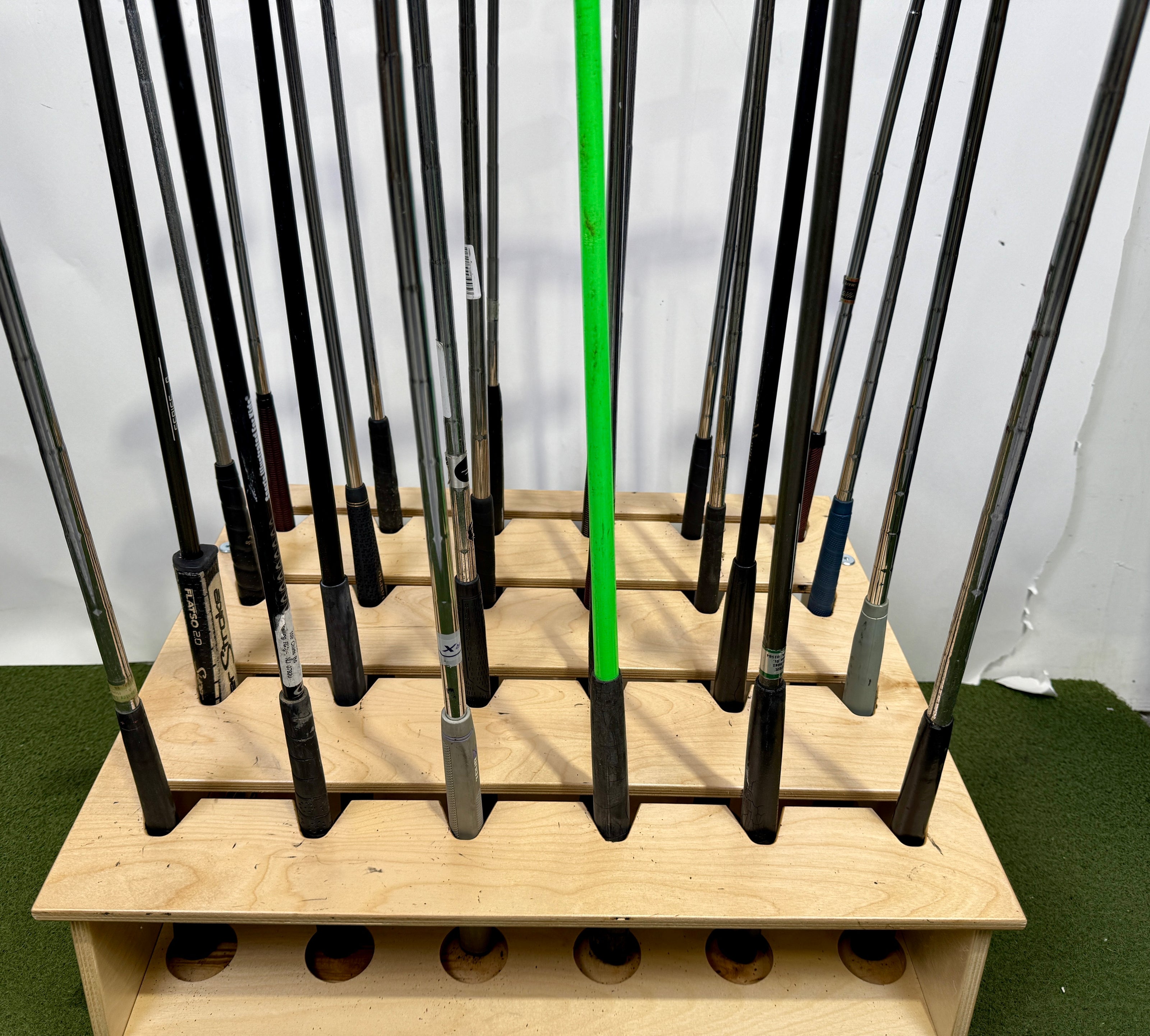 Wholesale Lot of 50 Golf Clubs - Putters Assorted Brands-Next Round