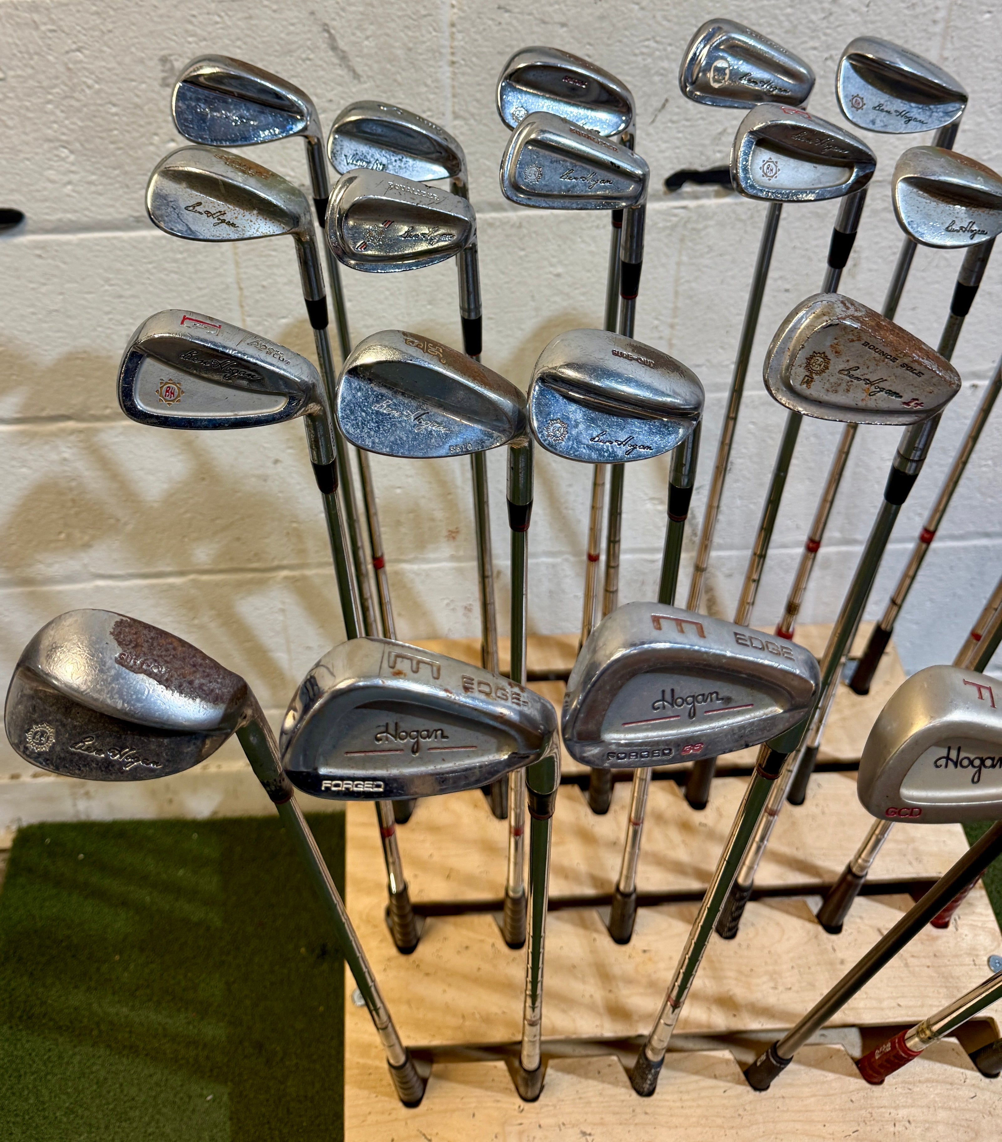 Wholesale Lot of 50 Golf Clubs - Ben Hogan Wedges-Next Round