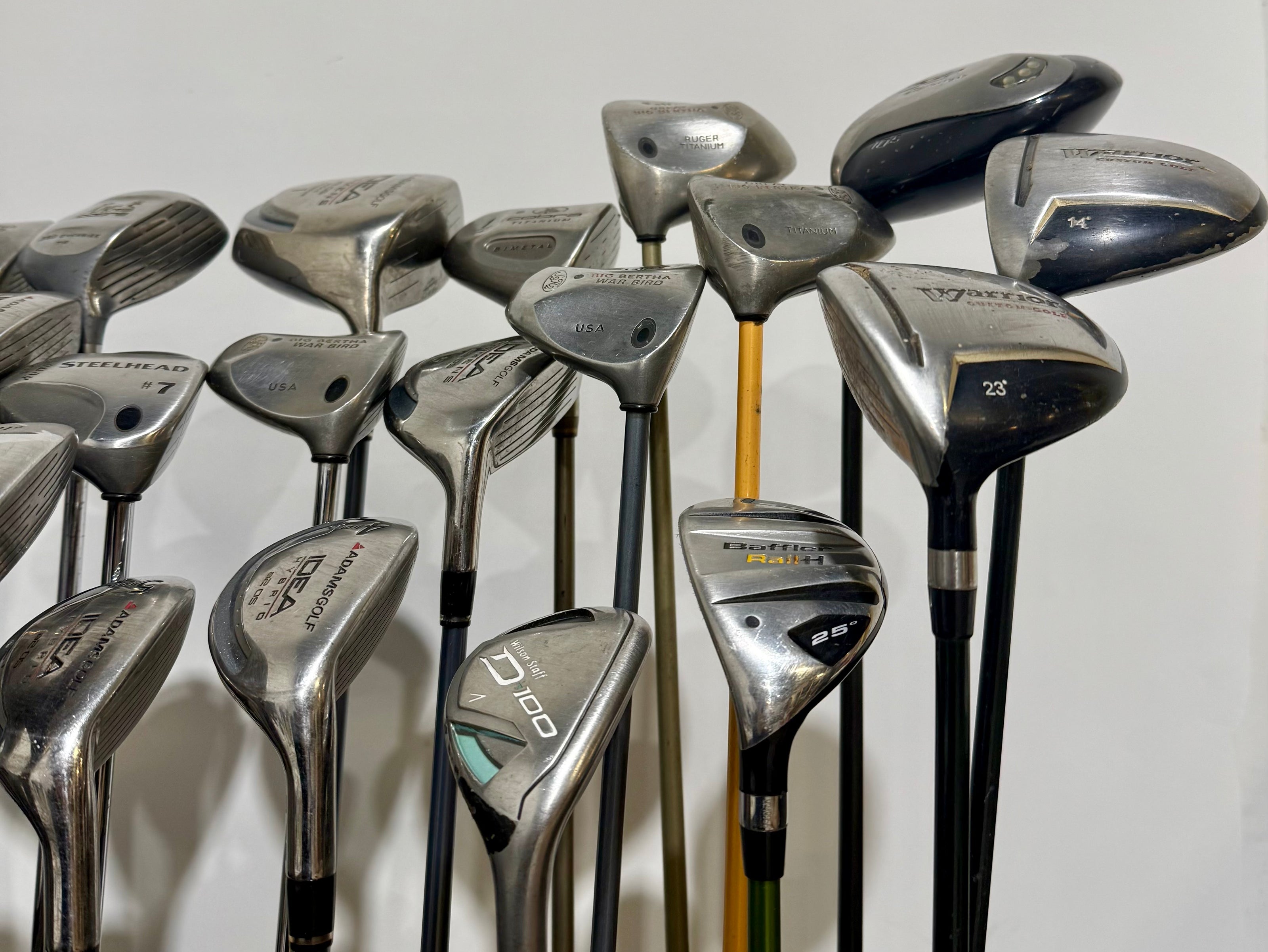 Wholesale Lot of 25 Golf Clubs - Drivers, Woods, and Hybrids. Callaway and Cobra-Next Round