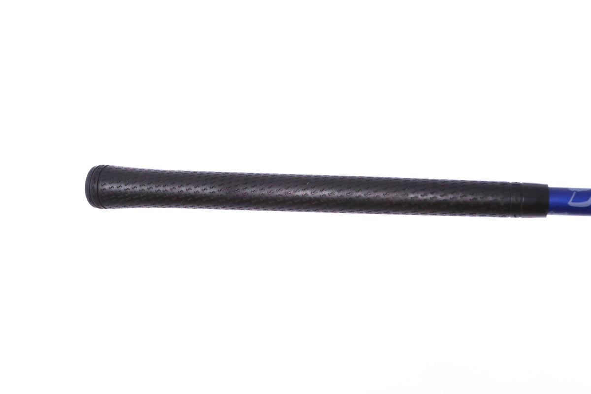 Used Titleist 913F 4-Wood - Right-Handed - 17 Degrees - Regular Flex