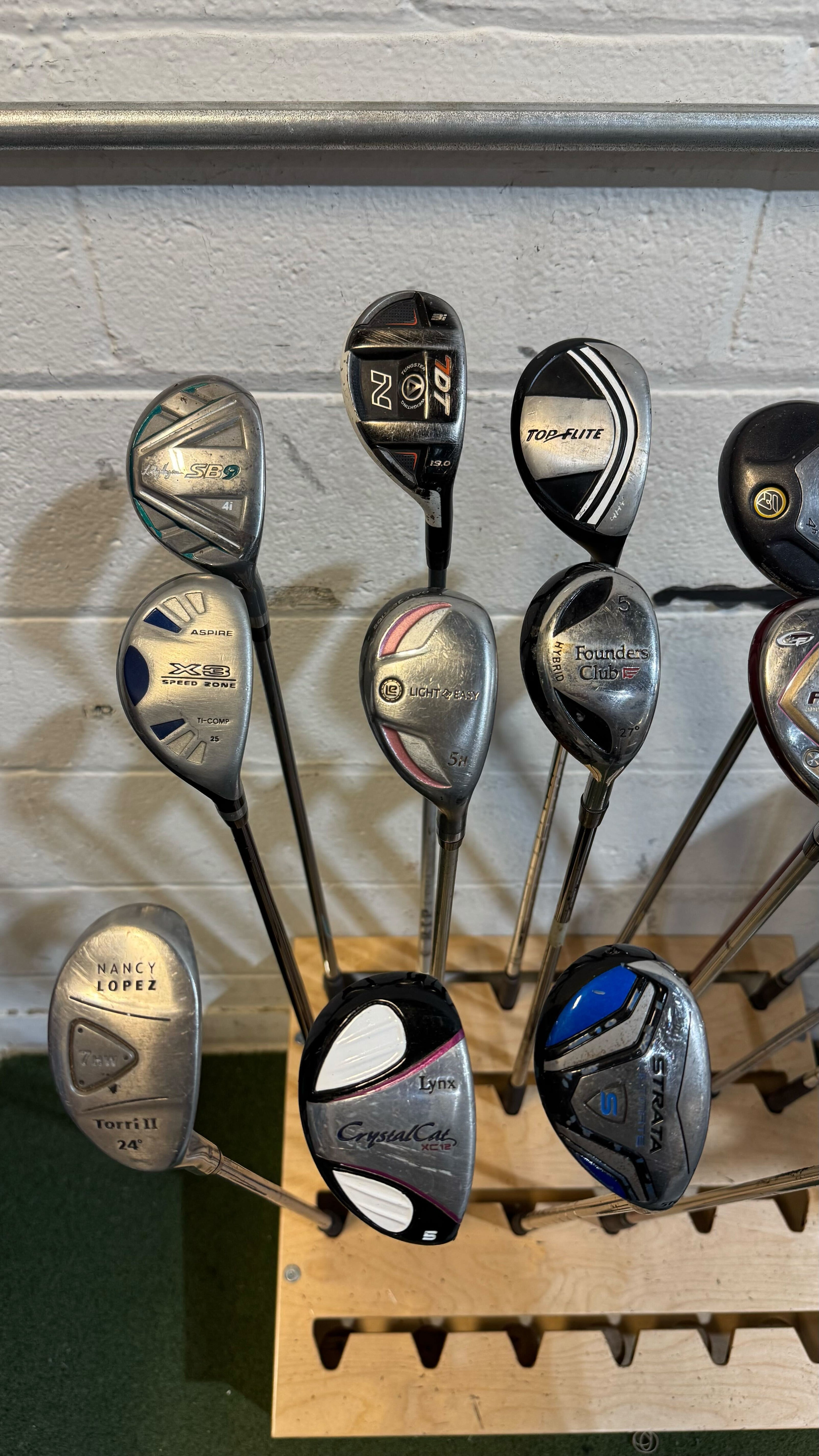 Wholesale Lot of 40 Golf Clubs - Assorted Hybrids-Next Round