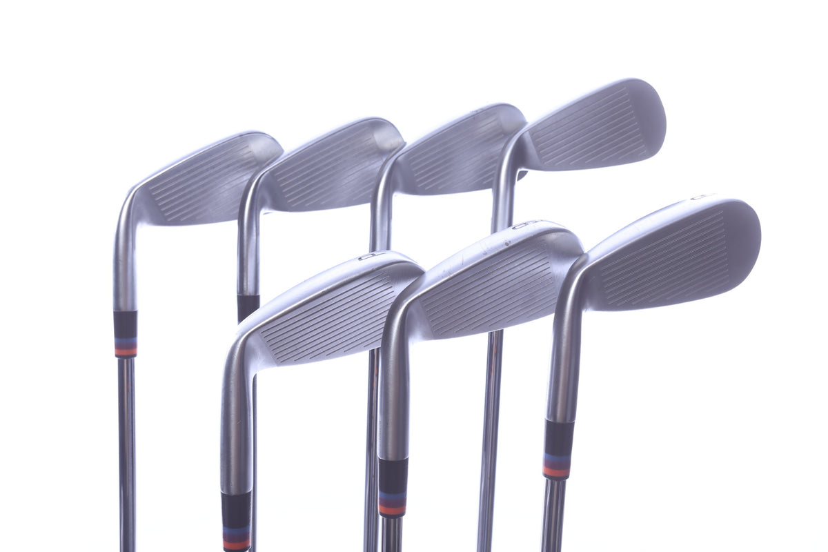 Used Mizuno JPX 925 Hot Metal Iron Set - Right-Handed - 4-PW - Stiff Flex