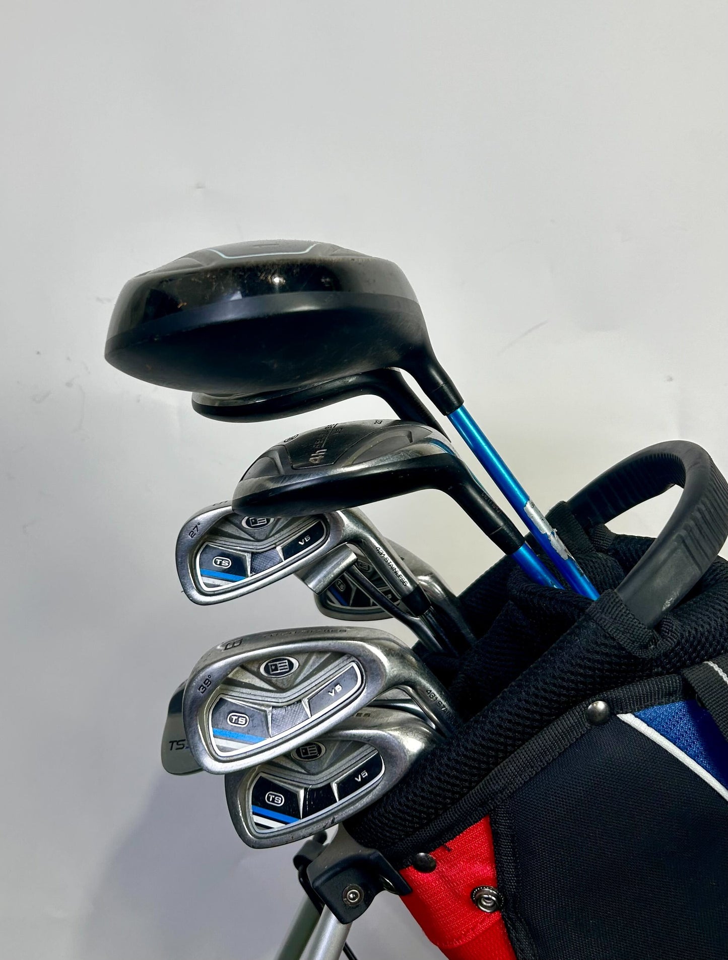 U.S Kids Golf Bag - Includes Complete Right-Handed U.S Kids Junior Golf Set-Next Round