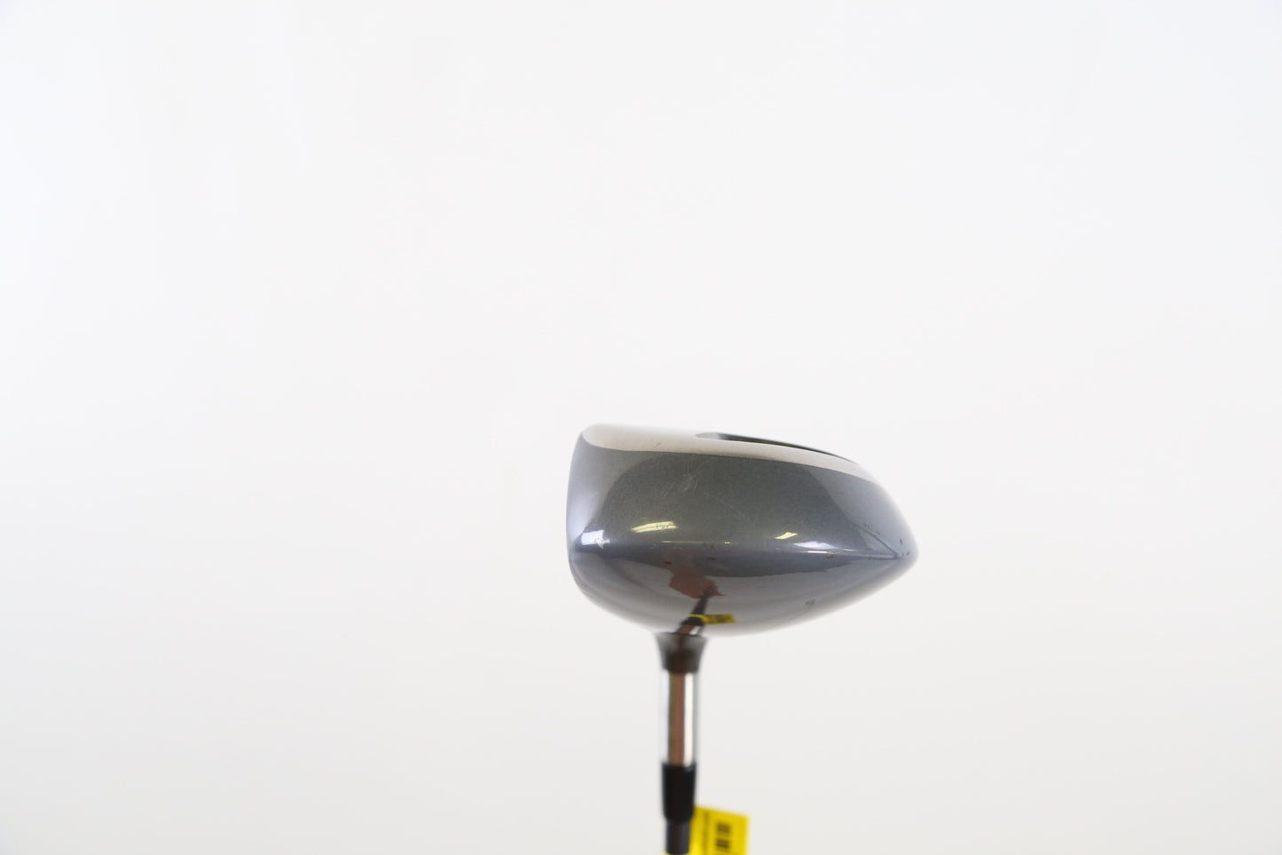 Used Titleist 975D Driver - Right-Handed - 8.5 Degrees - Stiff Flex
