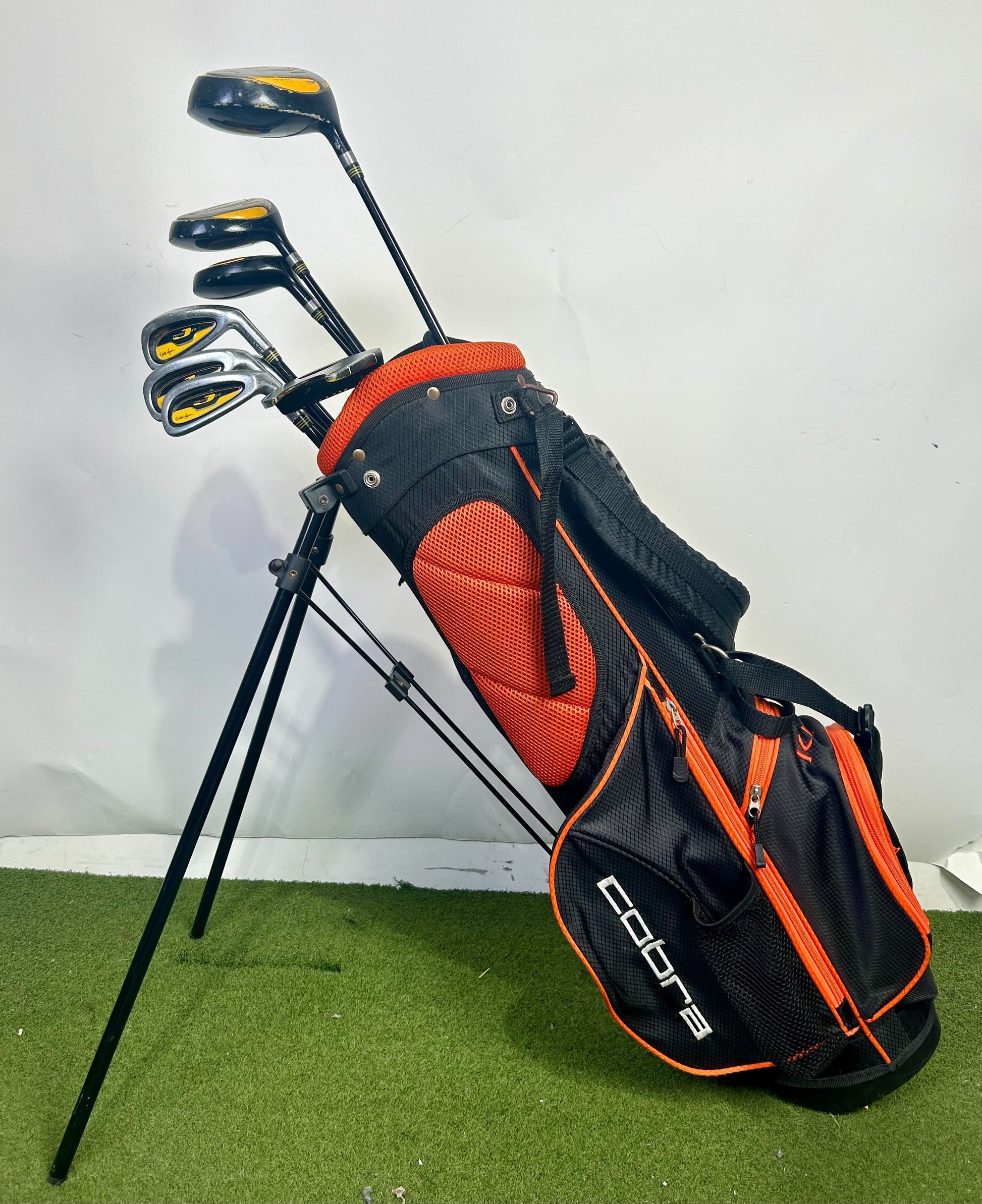 Cobra Junior Golf Bag - Includes Complete Walter Hagen Junior Set-Next Round