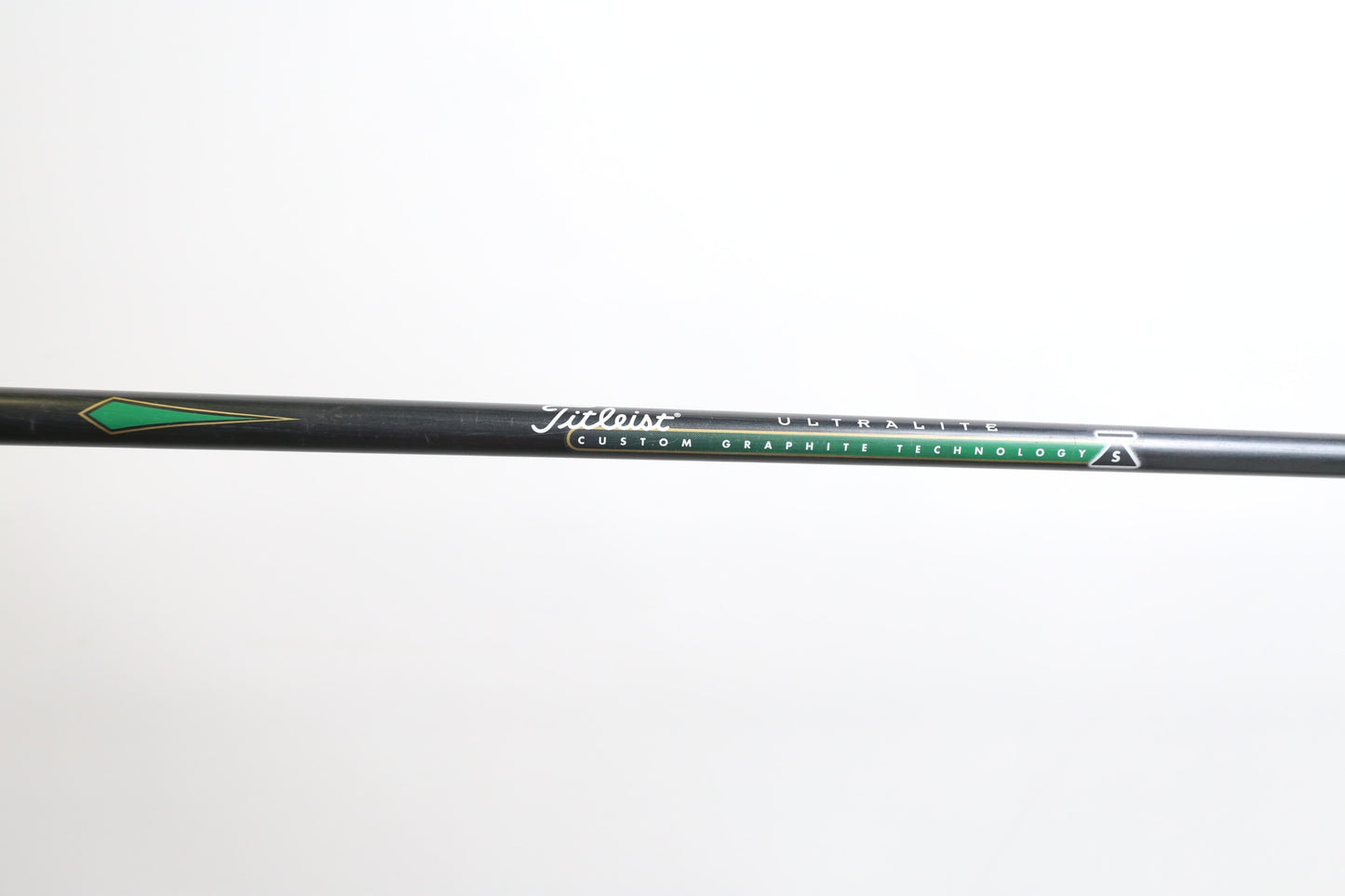Used Titleist 975D Driver - Right-Handed - 8.5 Degrees - Stiff Flex