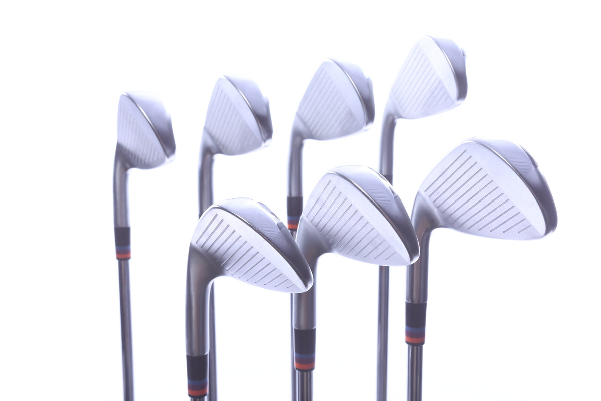 Used Mizuno JPX 925 Hot Metal Iron Set - Right-Handed - 4-PW - Stiff Flex