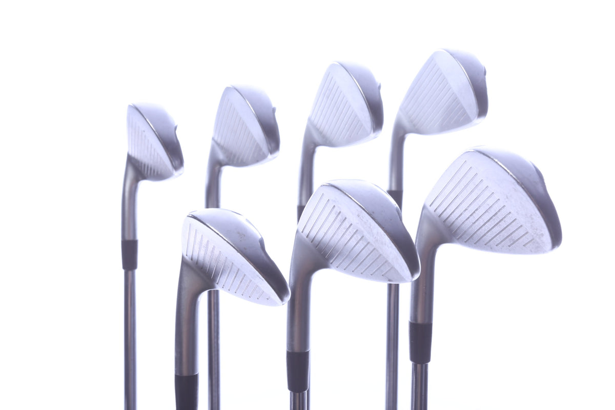 Used Mizuno JPX 900 Hot Metal Iron Set - Right-Handed - 4-PW - Extra Stiff Flex