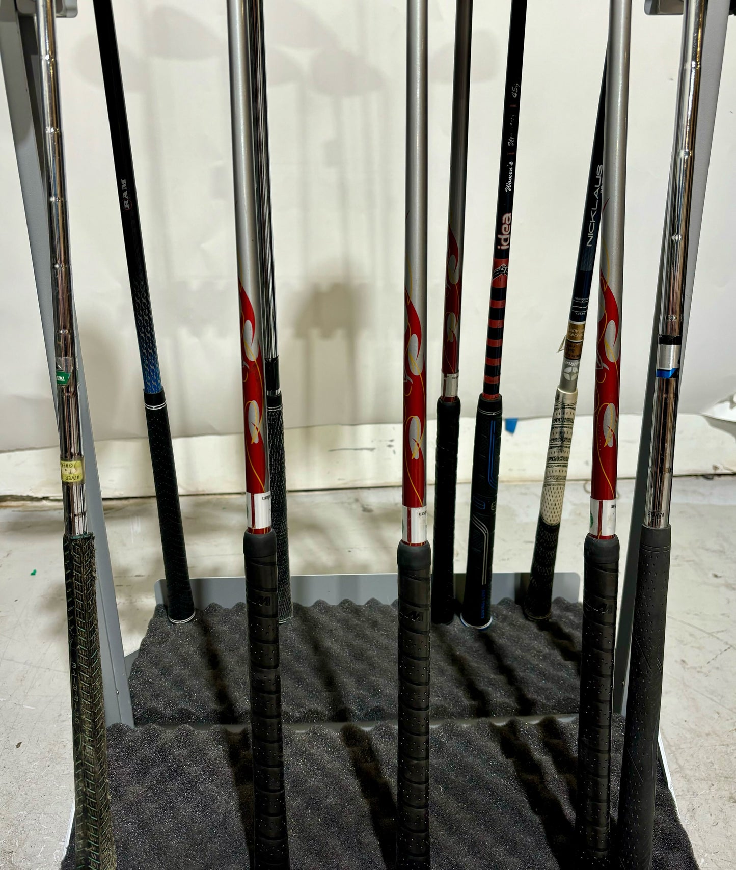 Wholesale Lot of 30 Golf Clubs - Assorted Golf Clubs-Next Round