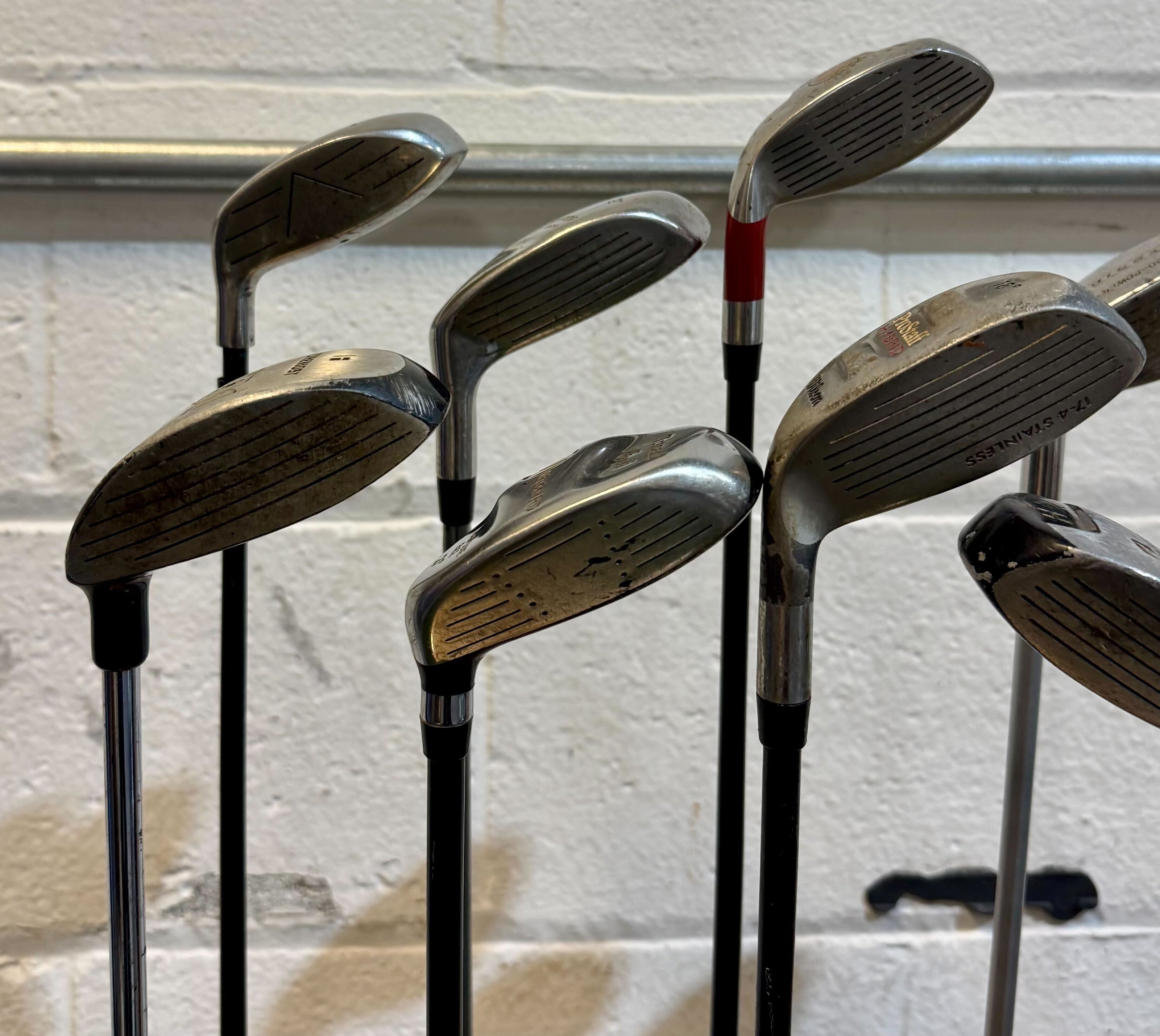 Wholesale Lot of 35 Golf Clubs - Assorted Hybrids - RH/LH - Mixed Flexes