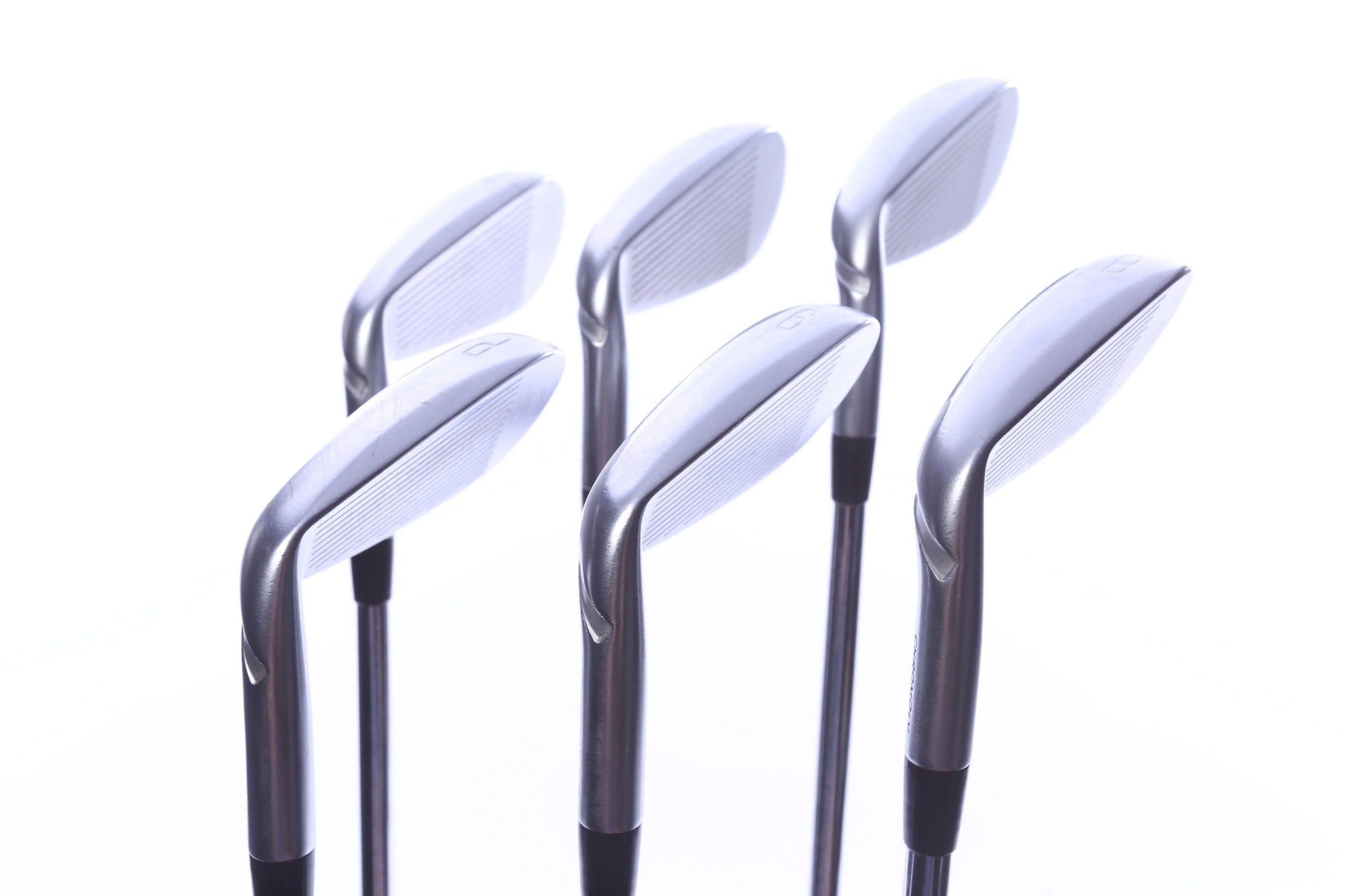 Used Mizuno JPX 900 Hot Metal Iron Set - Right-Handed - 5-PW - Stiff Flex