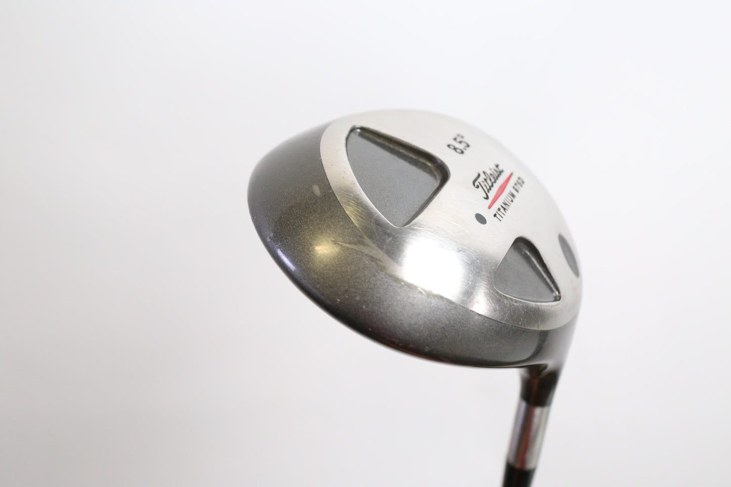 Used Titleist 975D Driver - Right-Handed - 8.5 Degrees - Stiff Flex