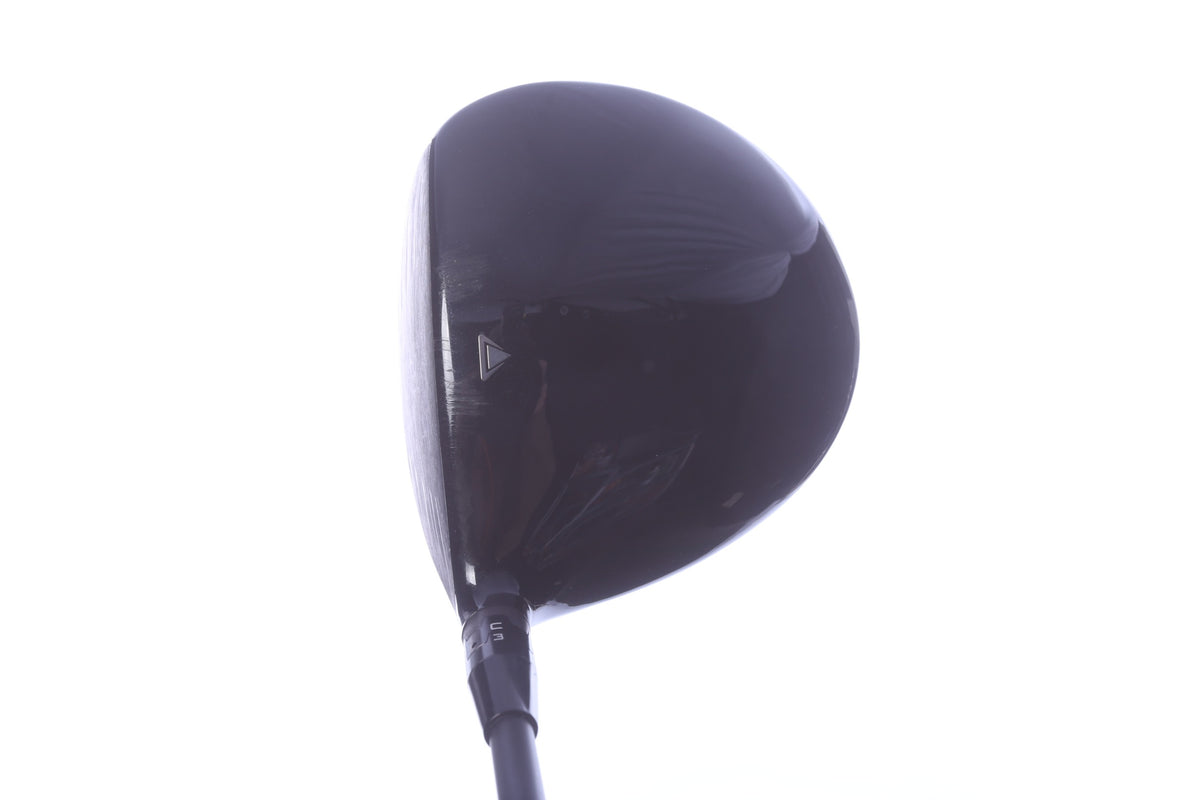 Used Titleist 915 D2 Driver - 9.5 Degrees - Stiff Flex Mitsubishi Tensei 1K - Right-Handed