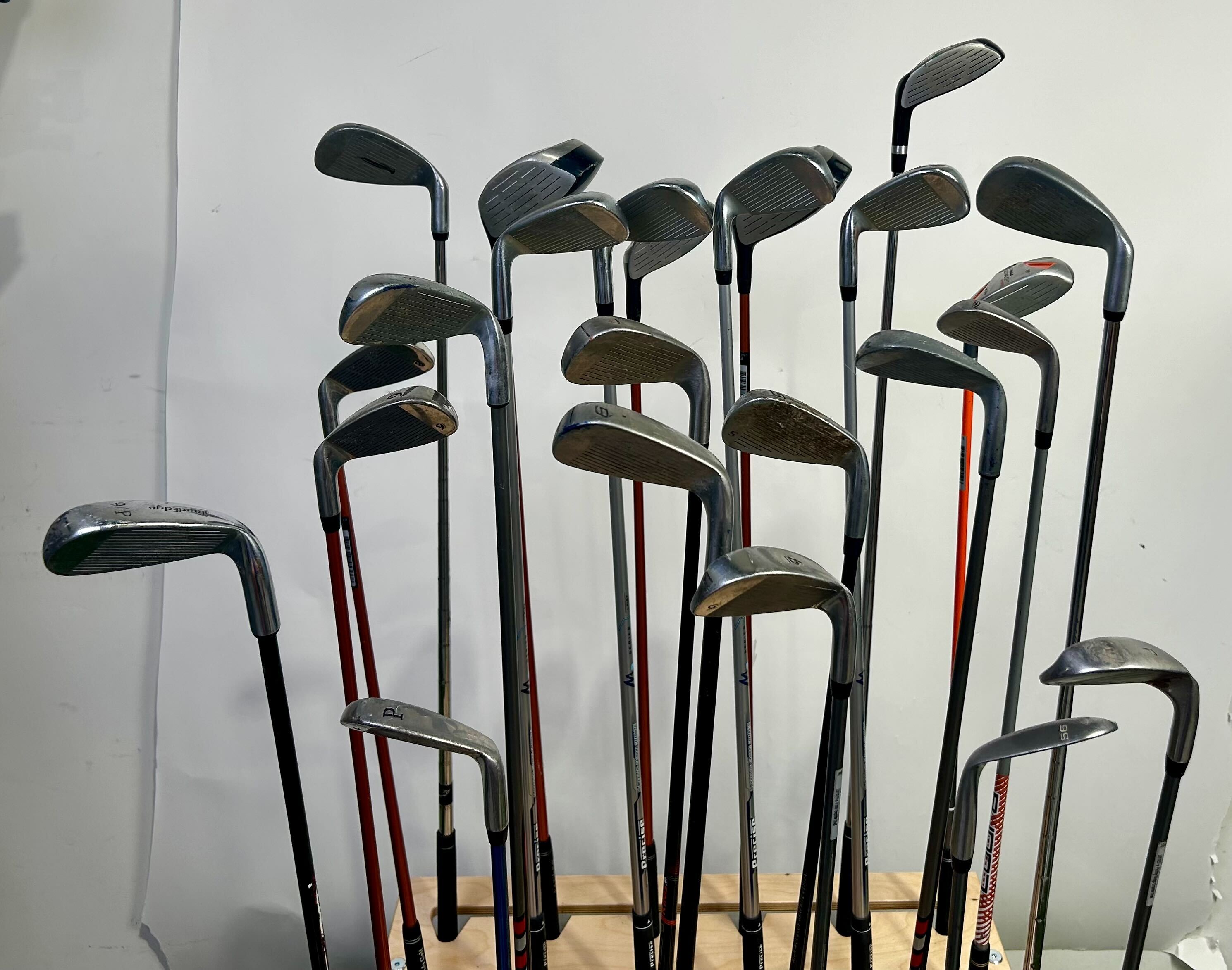 Wholesale lot of 24 Golf Clubs - Right and Left-Handed Kids Clubs- U.S Kids Golf-Next Round