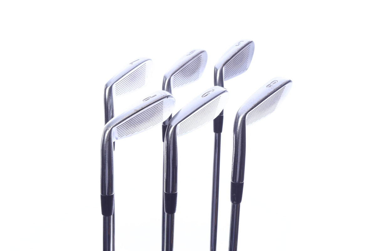 Used Titleist 712 AP2 Iron Set - Right-Handed - 5-PW - Regular Flex