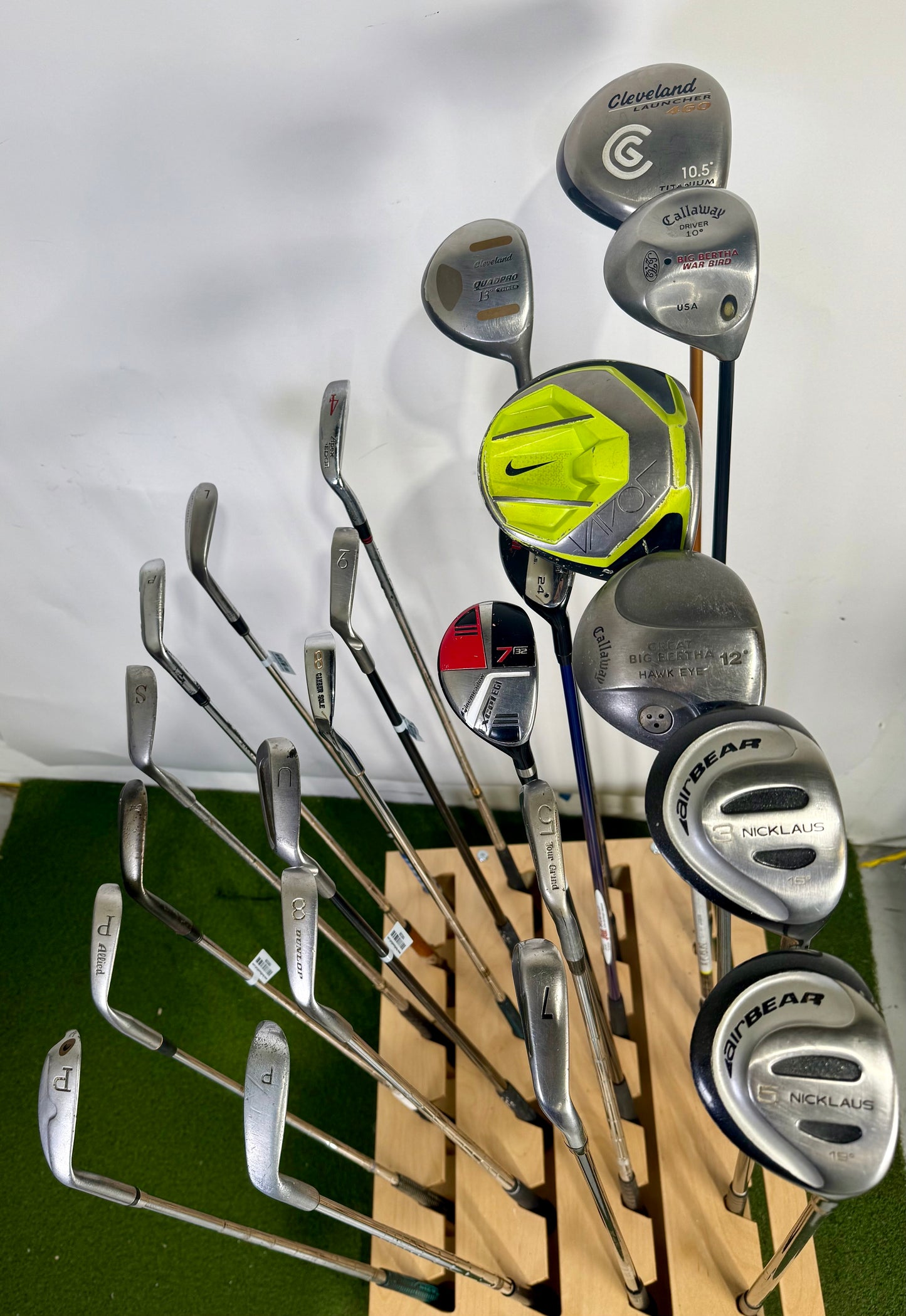 Wholesale Lot of 24 Golf Clubs - Right Handed - Assorted Brands and Flexes-Next Round