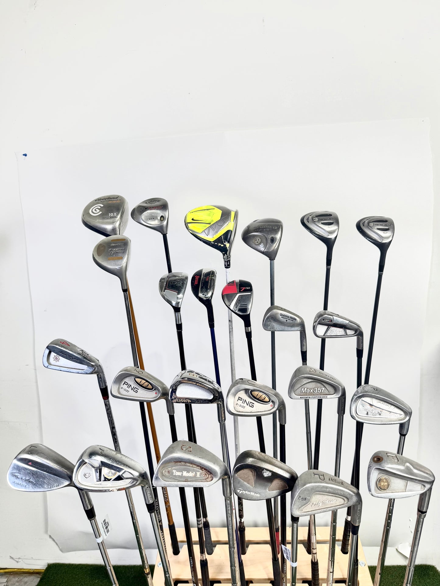 Wholesale Lot of 24 Golf Clubs - Right Handed - Assorted Brands and Flexes-Next Round