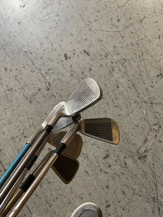 Wholesale Lot of 50 Mixed Single Irons-Next Round
