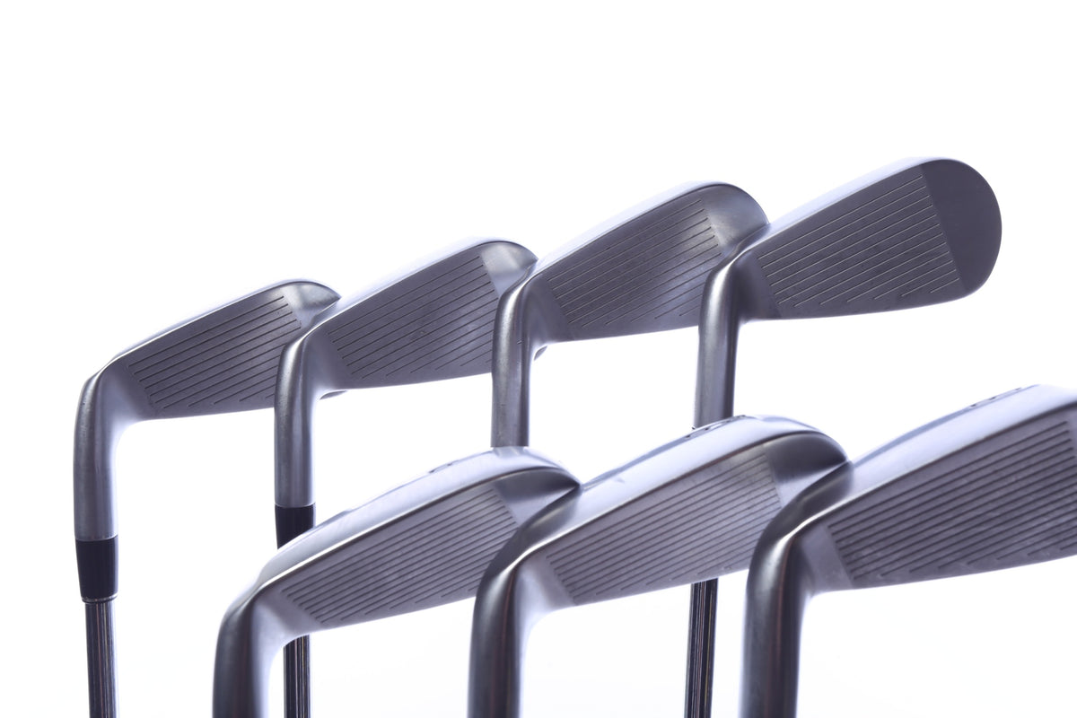 Used Srixon ZXi4 Iron Set - Right-Handed - 4-PW - Regular Flex