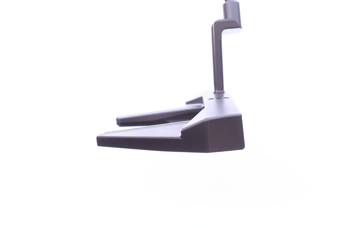 Used Titleist Scotty Cameron Phantom 7.2 Putter - Right-Handed - 35 in - Mallet