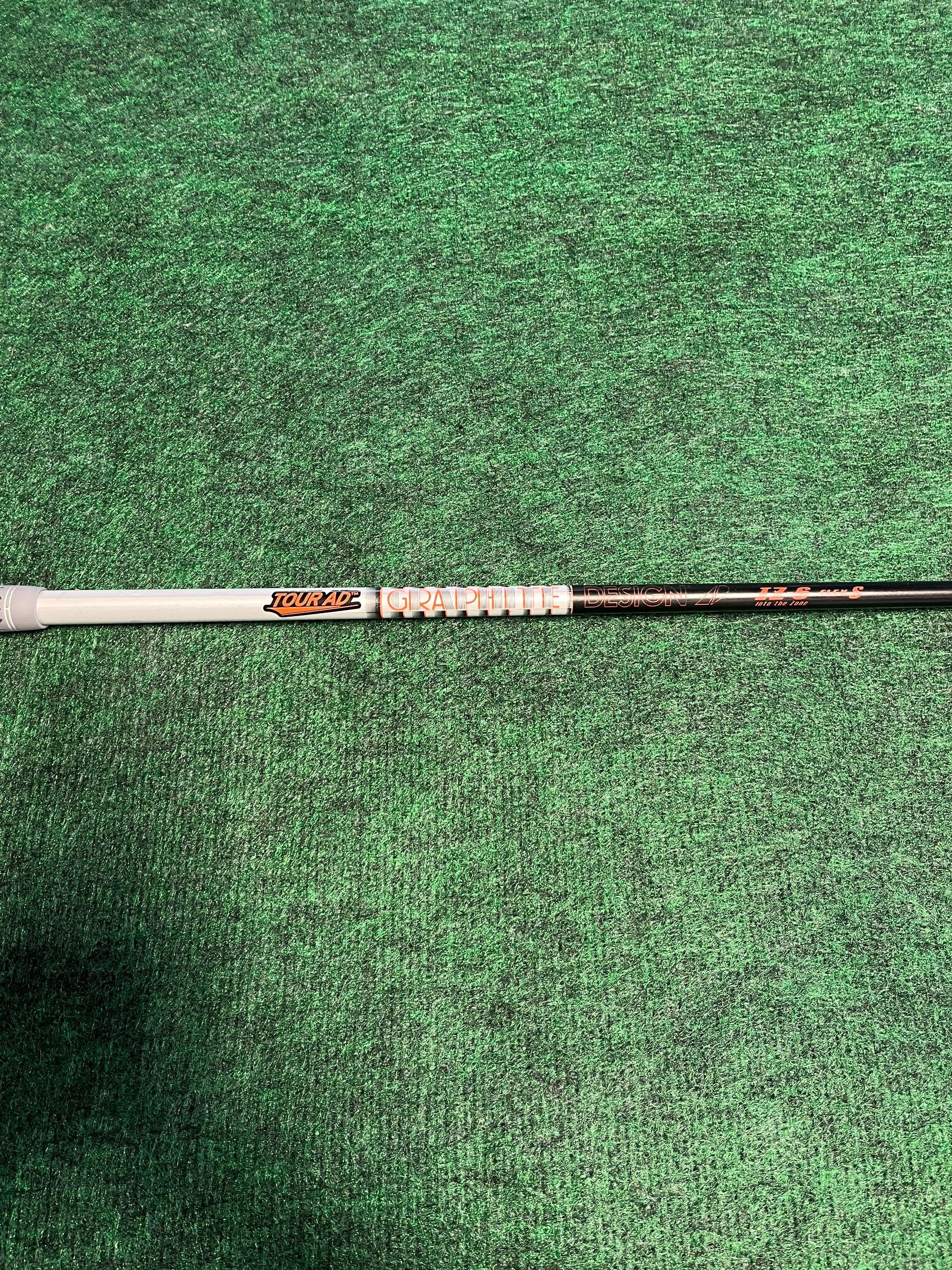 Graphite Design IZ 6 Driver Shaft - Stiff Flex - 44.5 in-Next Round